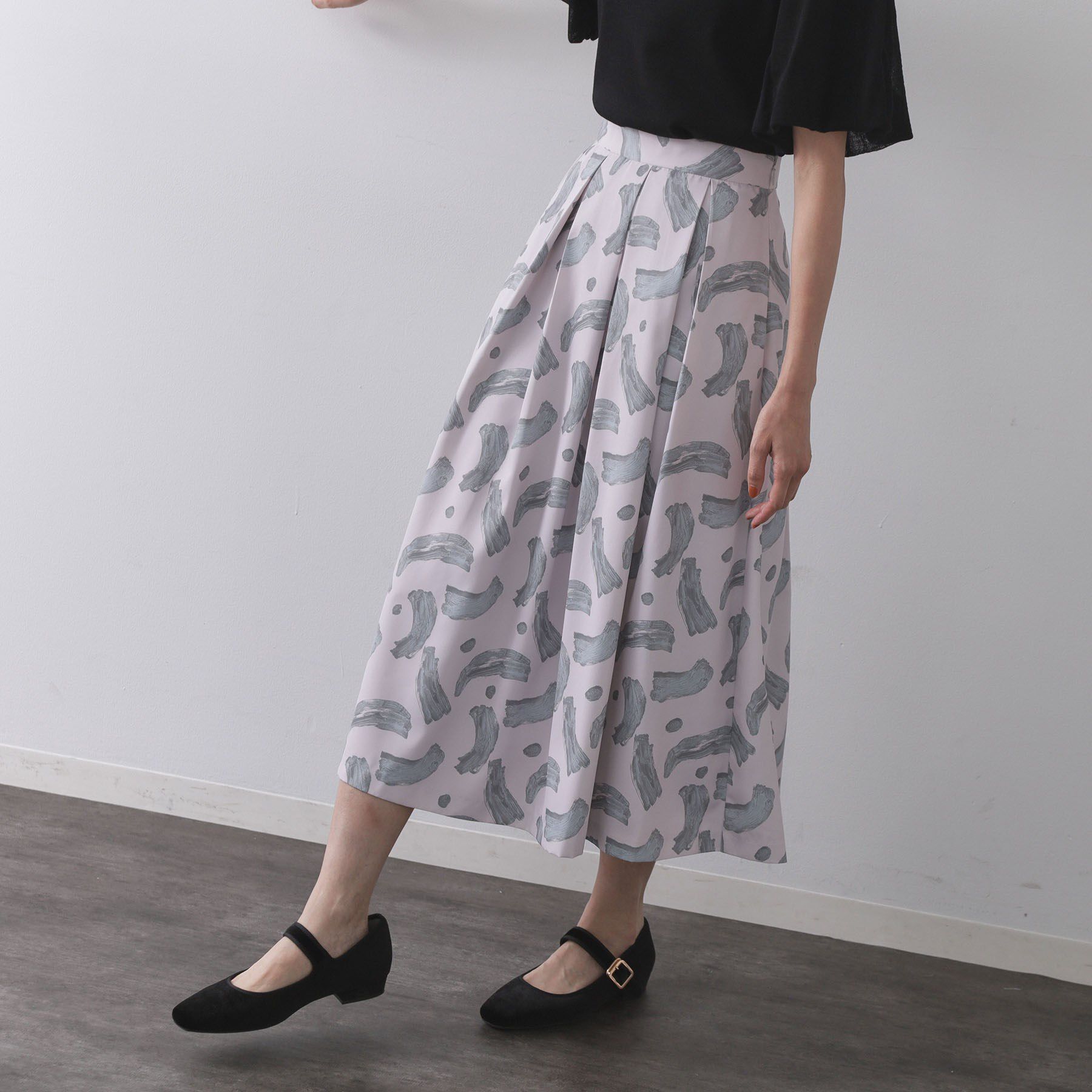 OPAQUE.CLIP「ブラッシュ柄タックフレアスカート【洗濯機洗い可】」|スカート|