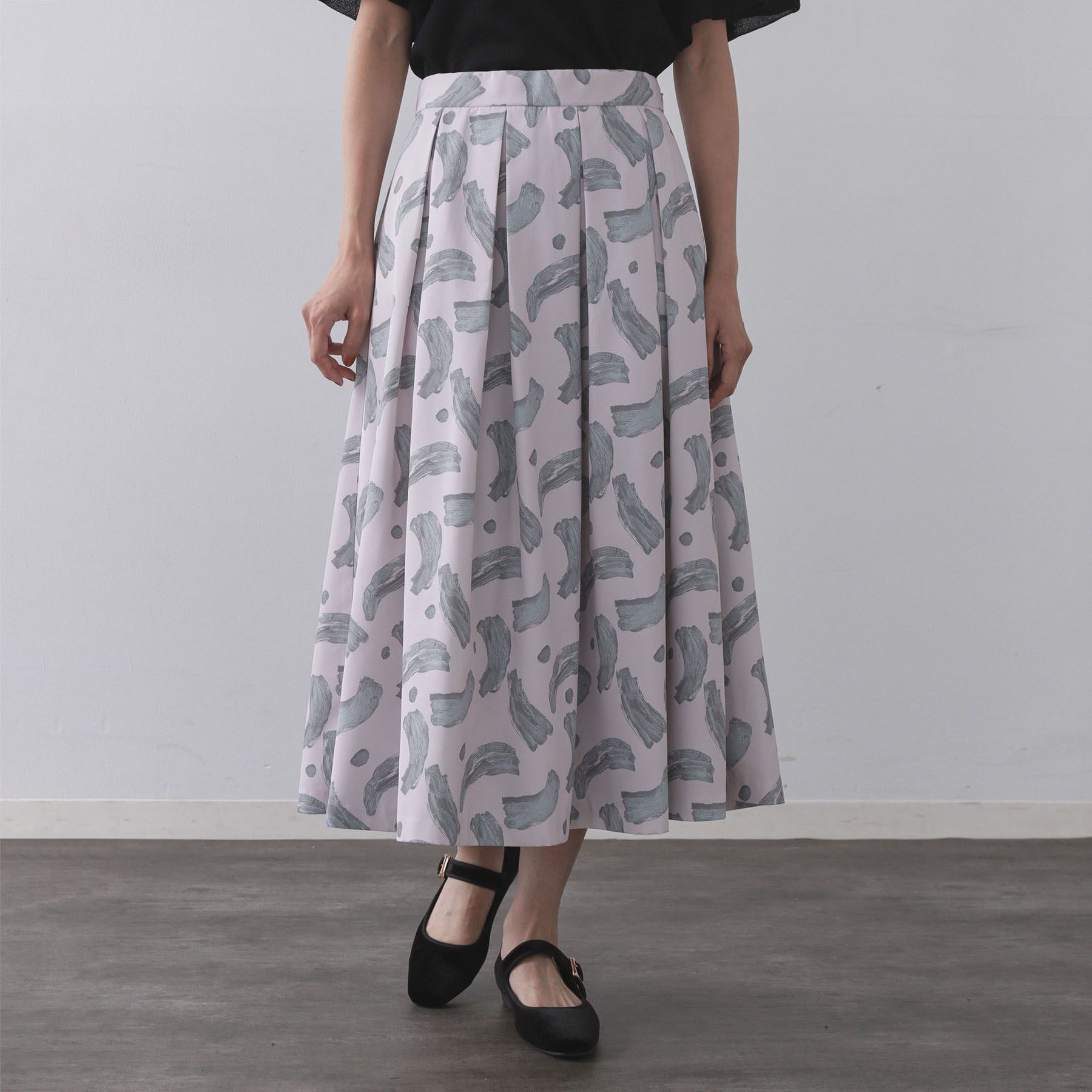 OPAQUE.CLIP「ブラッシュ柄タックフレアスカート【洗濯機洗い可】」|スカート|