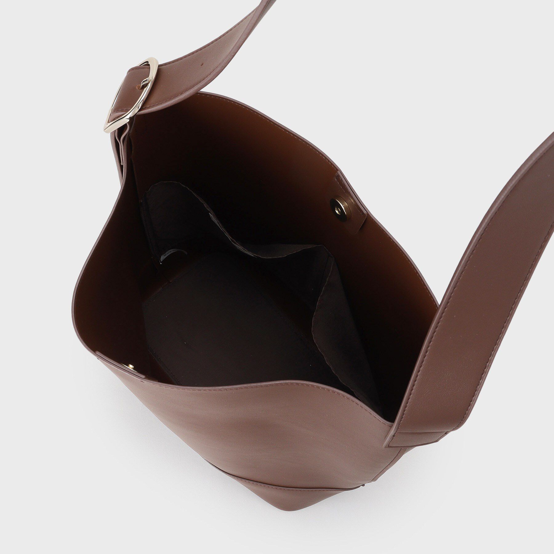 OPAQUE.CLIP「【軽量/A4サイズ対応/通勤対応】スムース合皮ワンショルダーバッグ」|ショルダー・メッセンジャー|