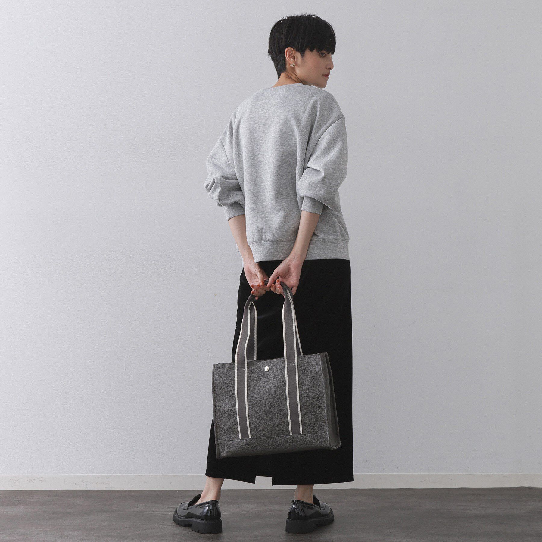 OPAQUE.CLIP「【3層仕様/A4サイズ対応】ラインテープスクエアトートバッグ」|トートバッグ|