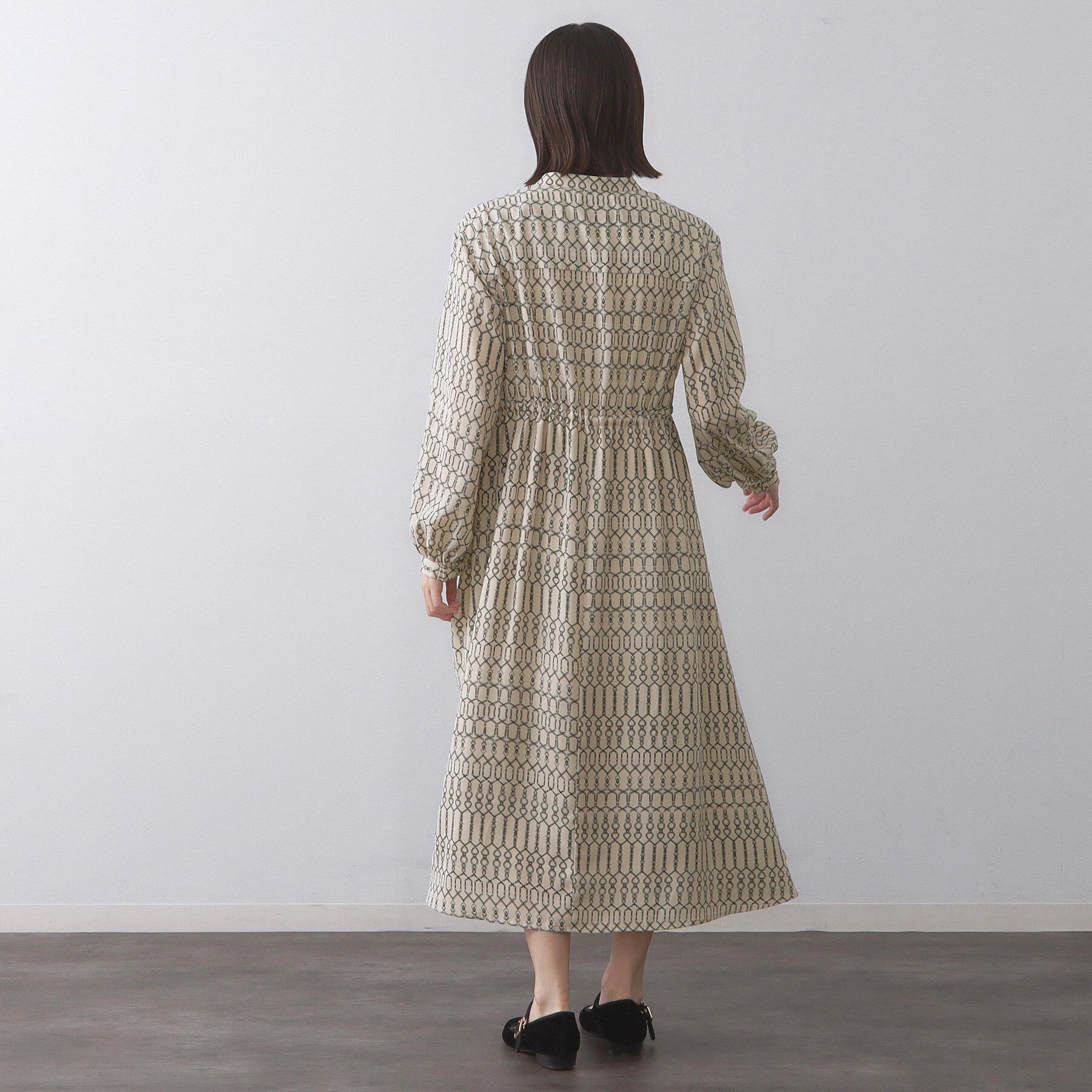 OPAQUE.CLIP「チェーンプリントフィット＆フレアワンピース【洗濯機洗い可〉」|ワンピース|