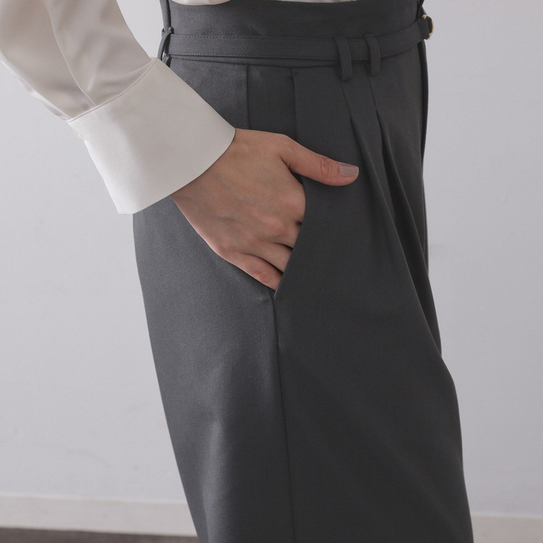 OPAQUE.CLIP「ベルト付きタックワイドパンツ【洗濯機OK】」|その他|