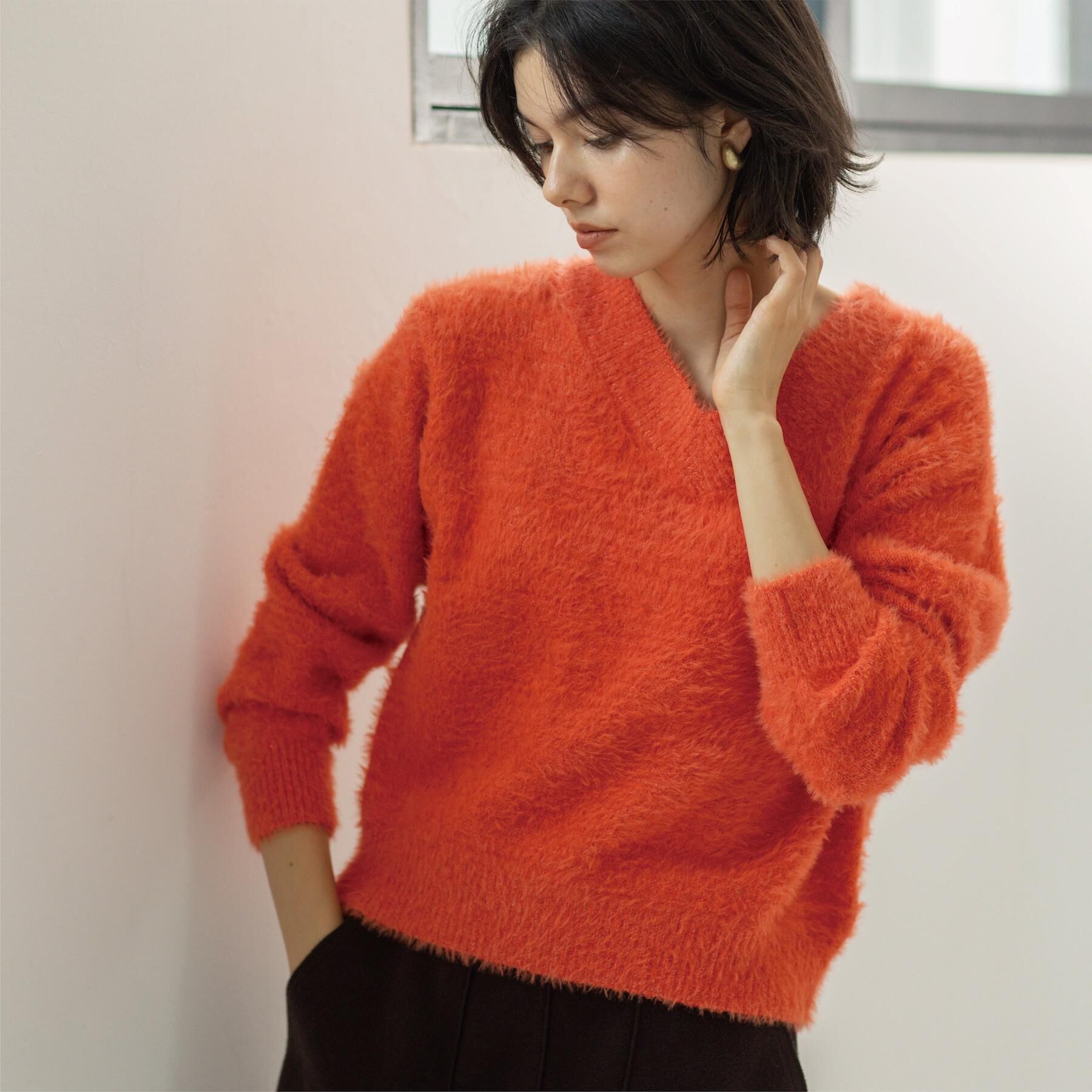 OPAQUE.CLIP「スパンコールフェザーVネックニット【洗濯機OK】」|ニット・セーター|