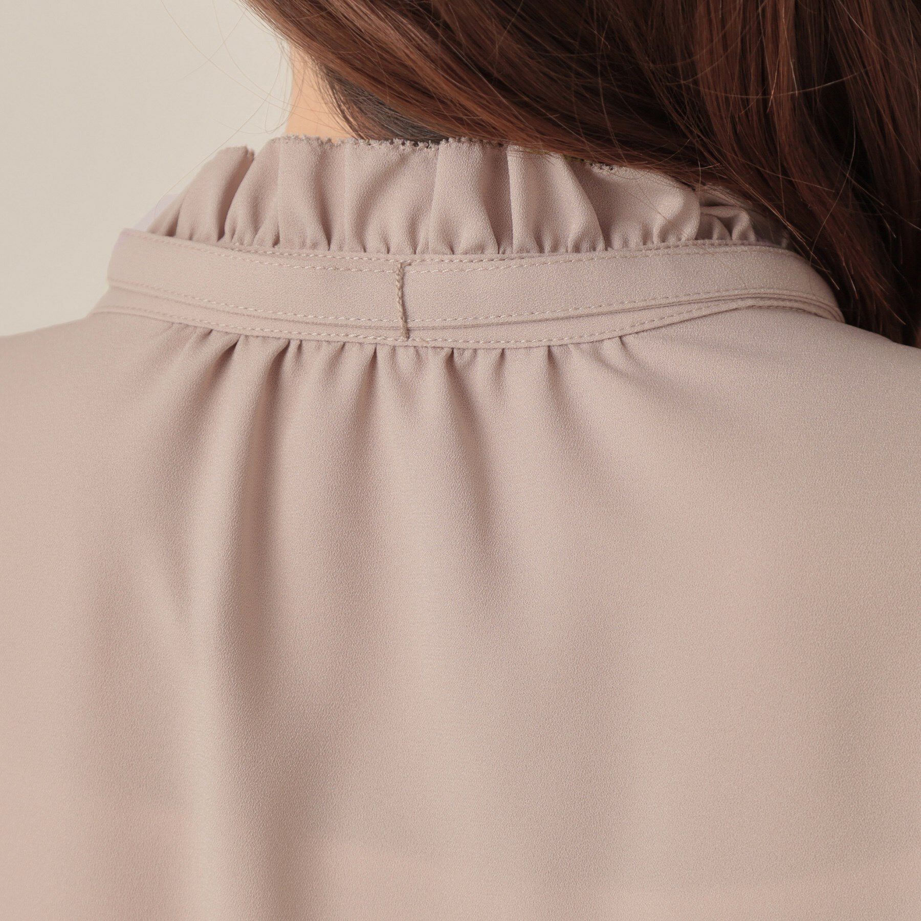 Couture broach「【フェミニン・通勤】タイ付きピコフリルブラウス」|シャツ・ブラウス|