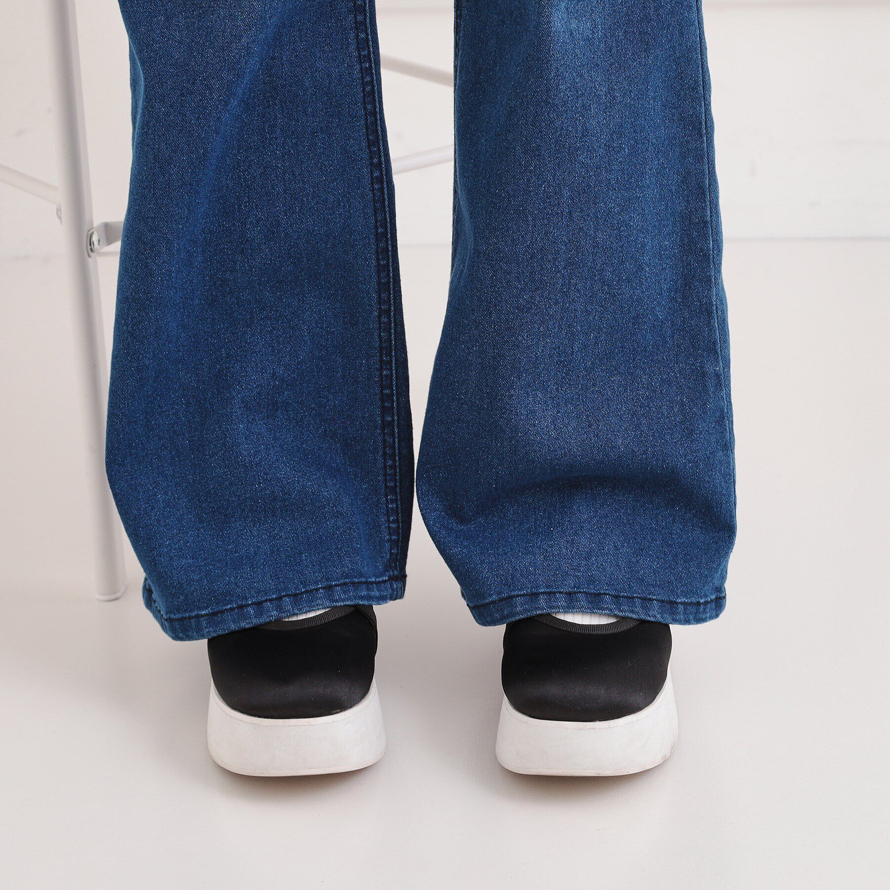 PINK-latte「セミフレアデニムパンツ」|その他|