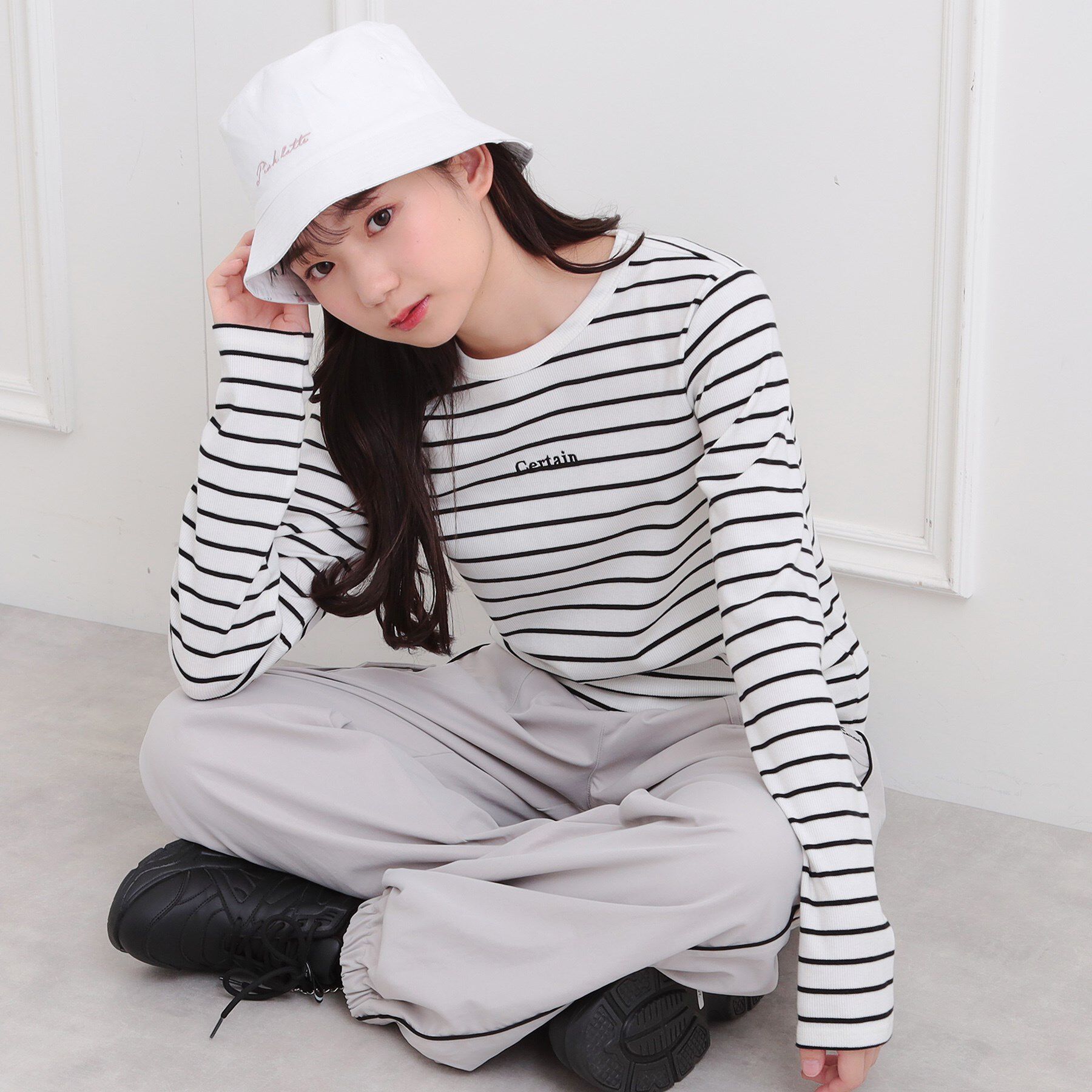 PINK-latte「シンプルテレコプルオーバー」|Tシャツ・カットソー|ブラック(319)