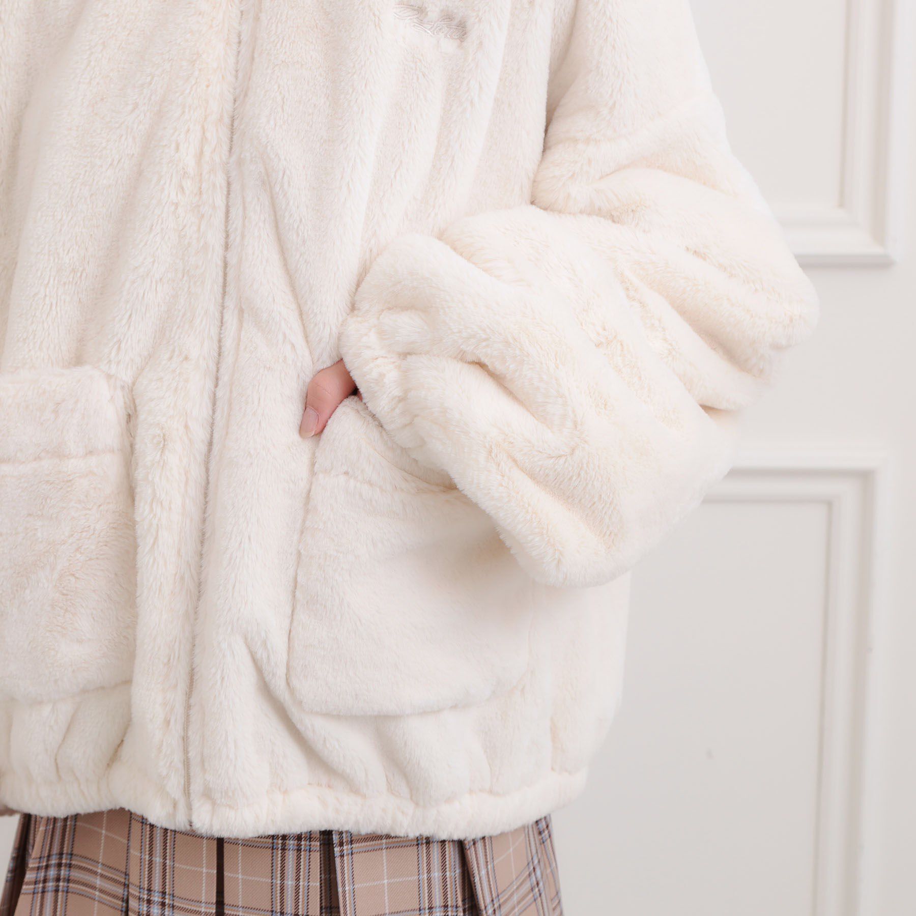 PINK-latte「フード付きフェイクファーブルゾン」|ブルゾン・スタジャン|