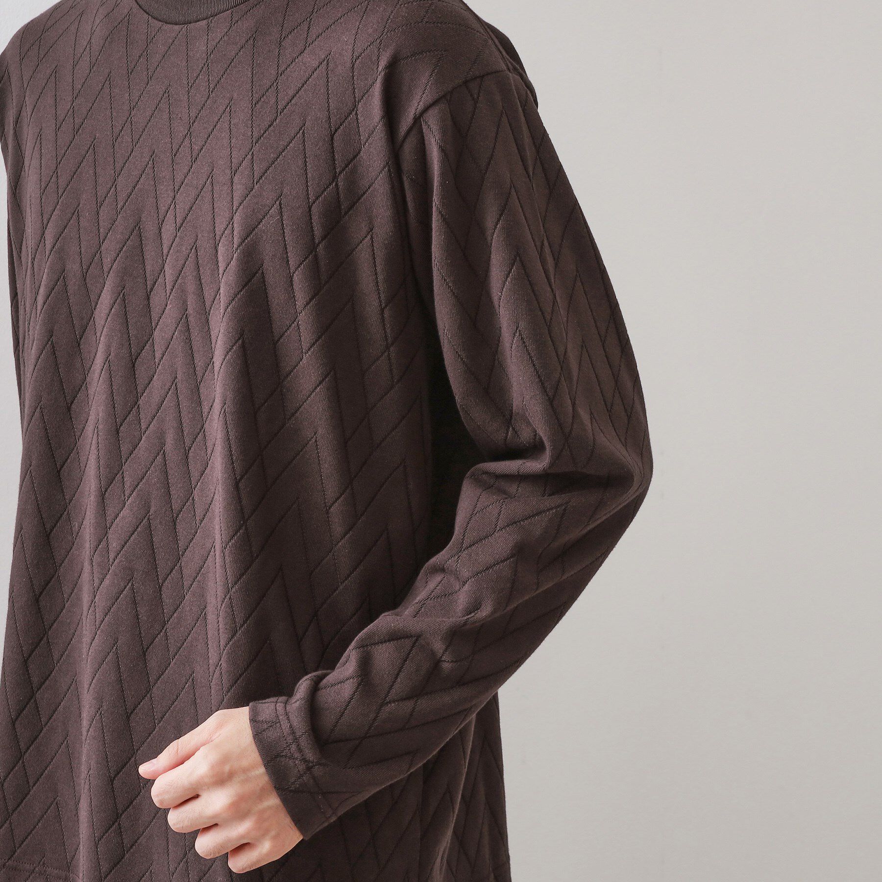 THE SHOP TK「リンクスジオメトリック長袖Tシャツ【サスティナブル素材使用/洗濯機OK】」|Tシャツ・カットソー|