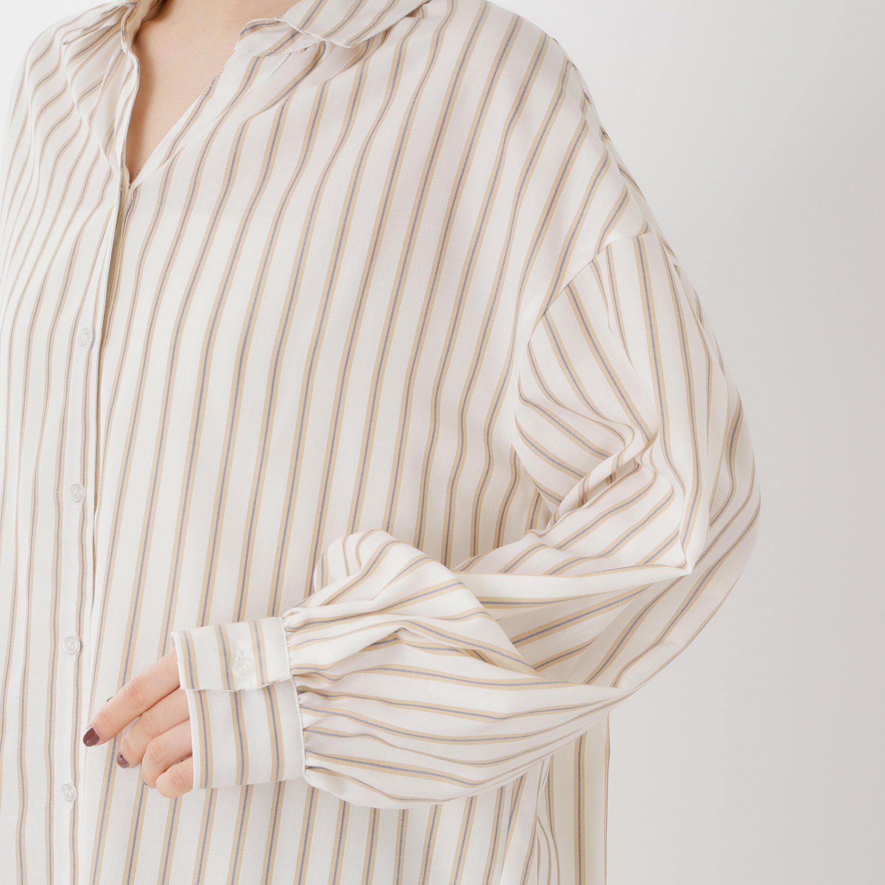 THE SHOP TK「【後ろ姿もサマになる】ストライプ バックシャーリングシャツ/体型カバー/洗える」|シャツ・ブラウス|