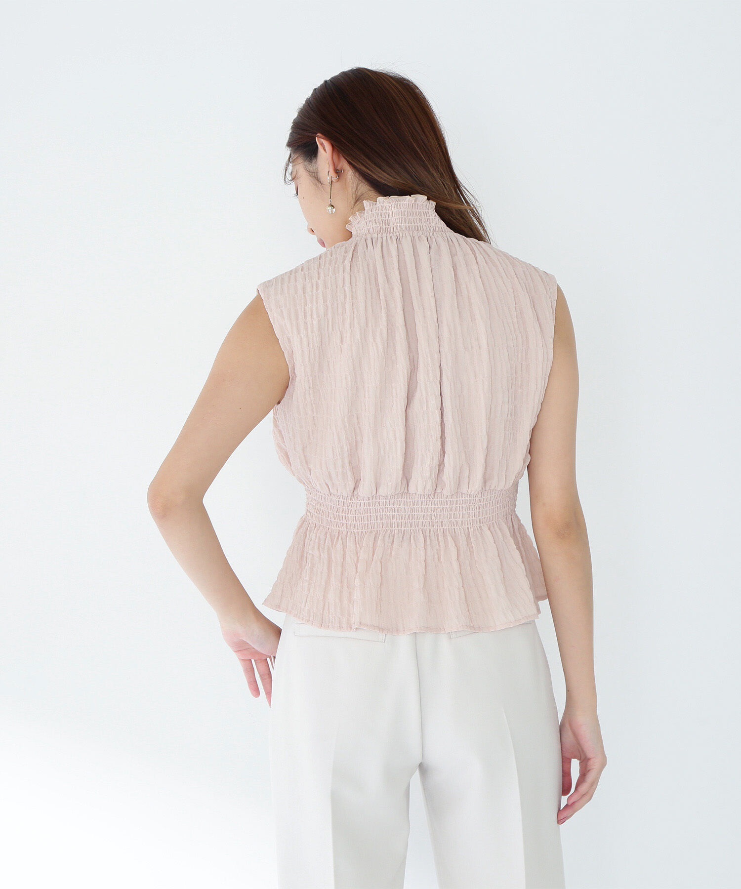  「シャーリングフリルネックブラウス」|シャツ・ブラウス|