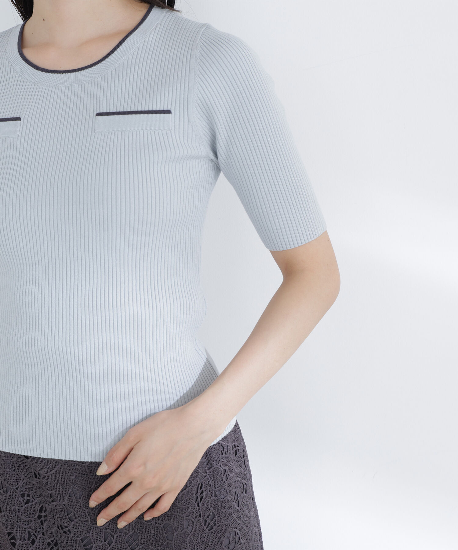  「クルミボタンバイカラーアンサンブル」|ニット・セーター|