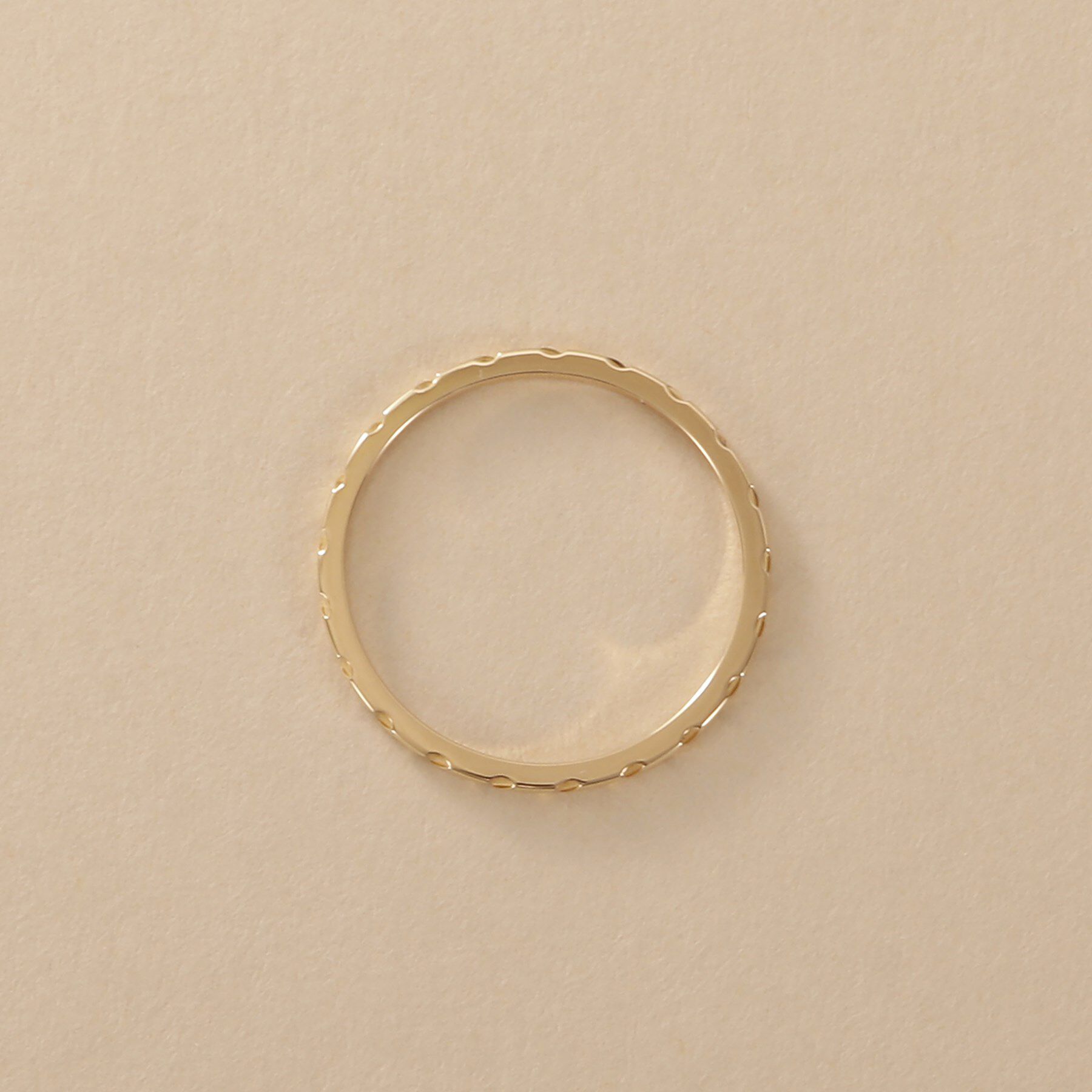 COCOSHNIK ONKITSCH「K10スキニーリング パラレルスラッシュ」|リング|