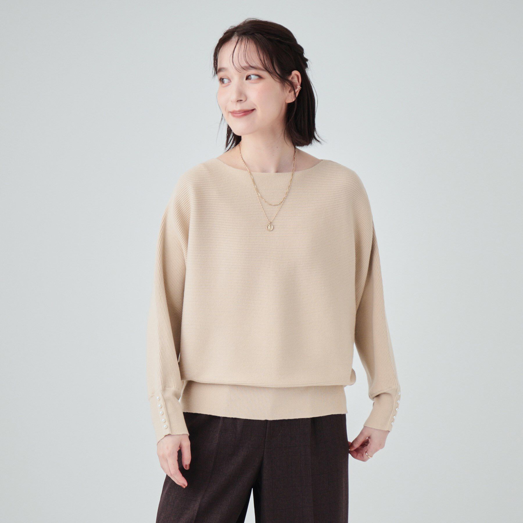SHOO･LA･RUE「【高レビュー/洗える】優しく上品に リブドルマン お袖フェイクパールニット」|ニット・セーター|