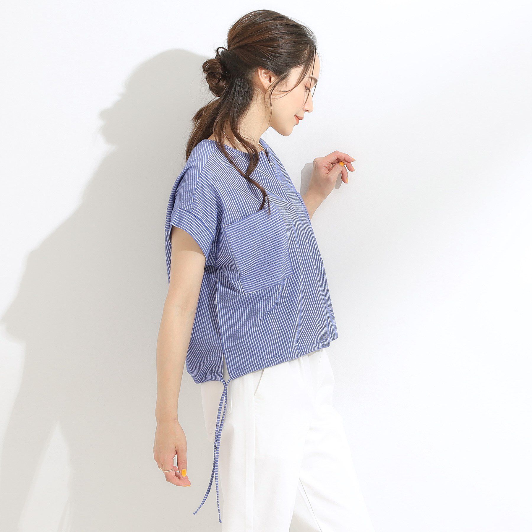 SHOO･LA･RUE「【洗える/S-LL】シルエット変化を楽しめる サッカーストライプ柄スキッパートップス」|Tシャツ・カットソー|