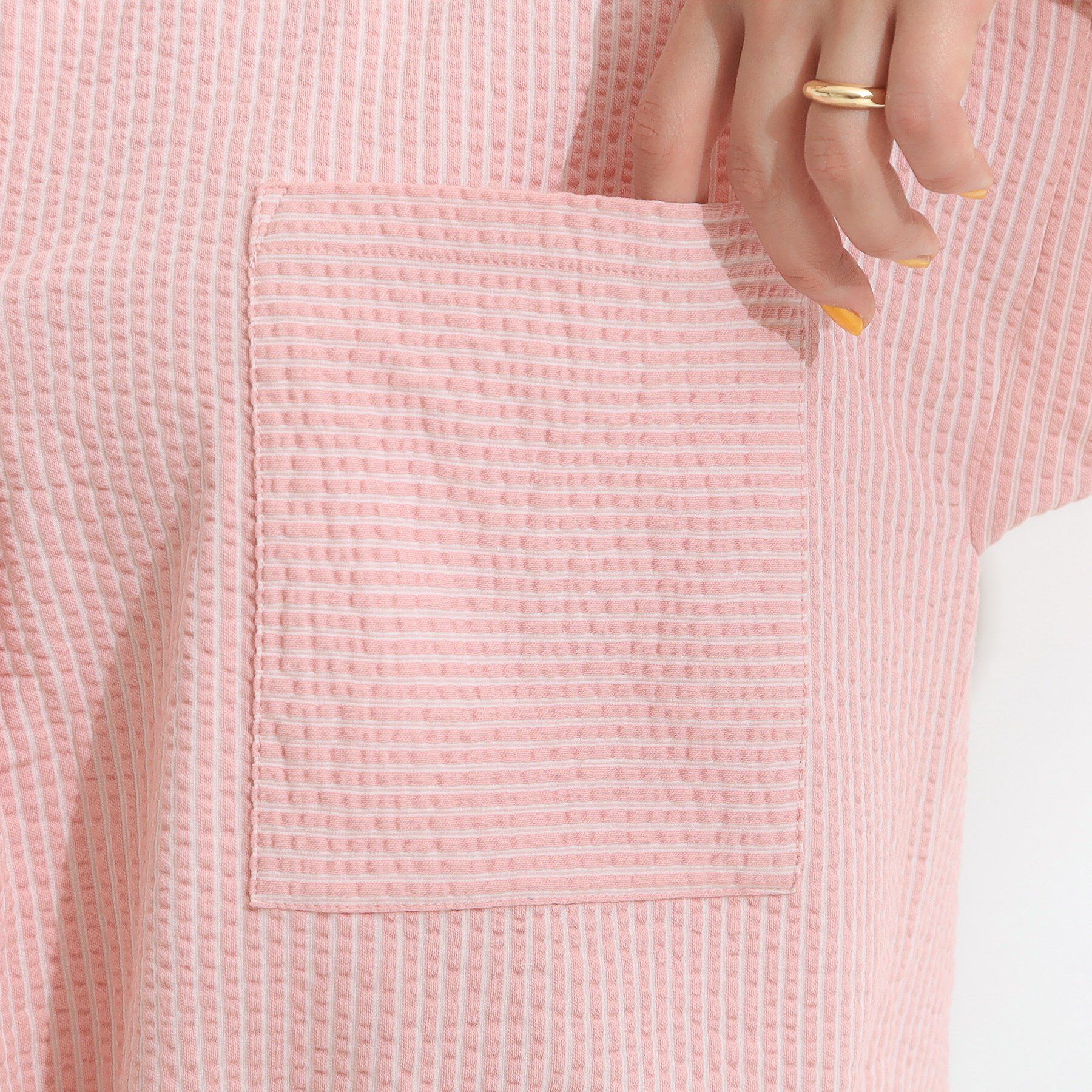 SHOO･LA･RUE「【洗える/S-LL】シルエット変化を楽しめる サッカーストライプ柄スキッパートップス」|Tシャツ・カットソー|