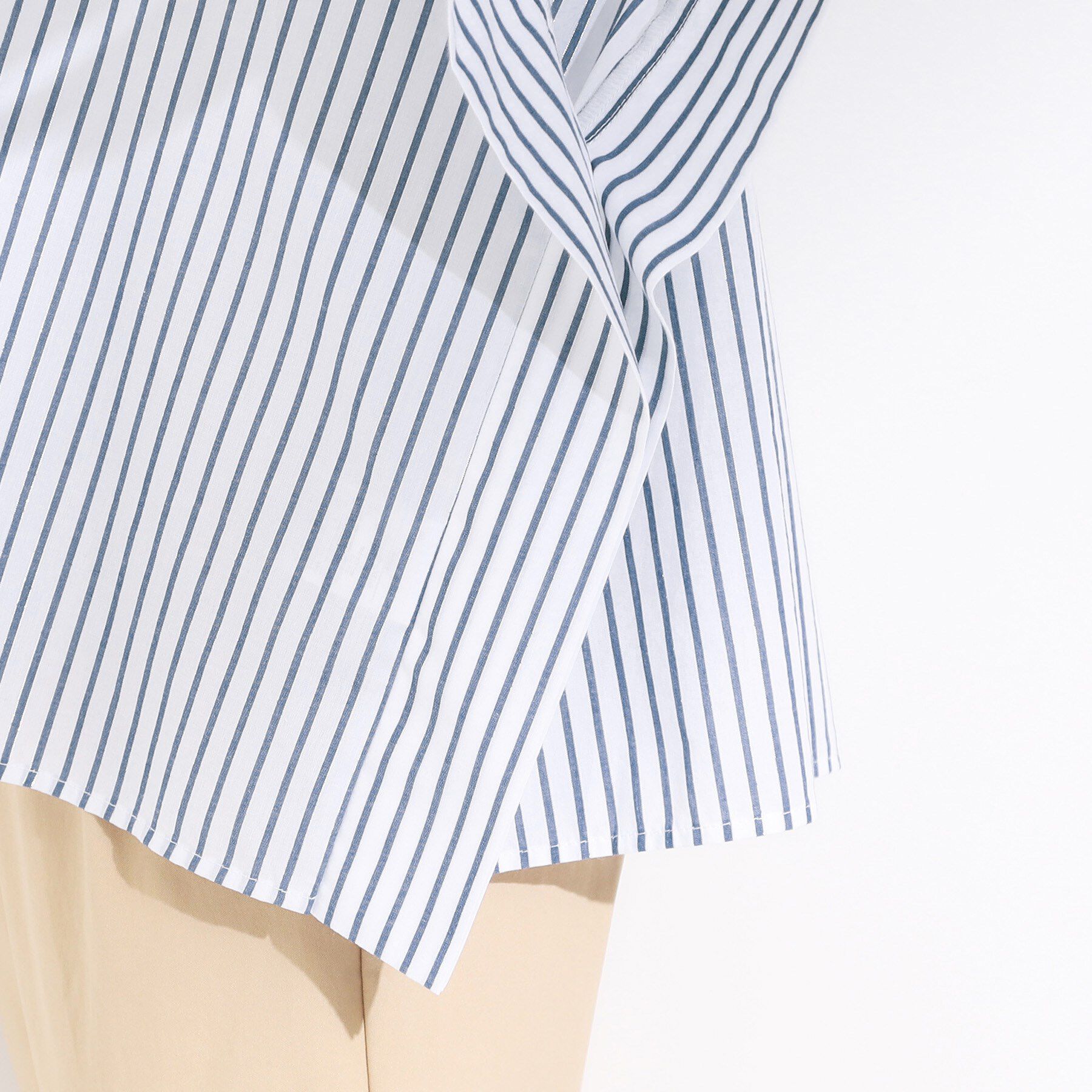 SHOO･LA･RUE「きれいめカジュアルに ラメストライプ ポンチョ風シャツ」|シャツ・ブラウス|