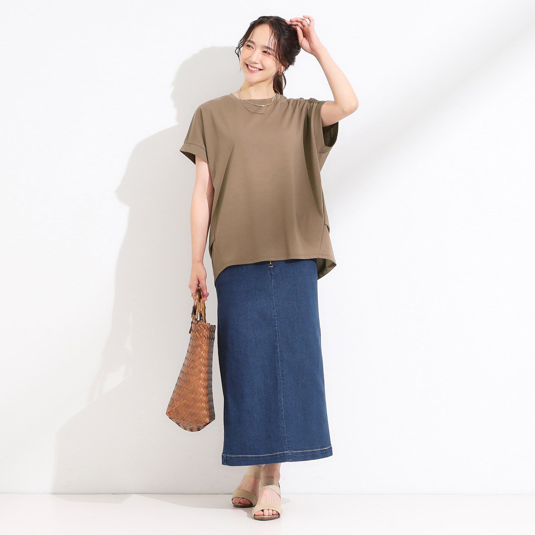 SHOO･LA･RUE「【S-LL/汗ジミ軽減/ひんやり/UV】体型カバーに タック入りドルマントップス」|Tシャツ・カットソー|