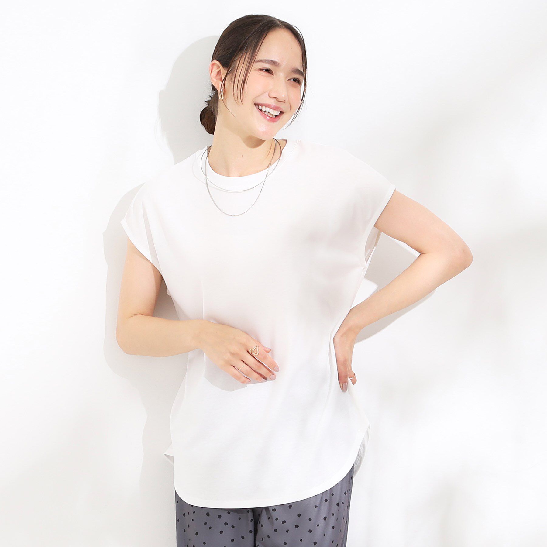 SHOO･LA･RUE「【S-LL/汗ジミ軽減/ひんやり/UV】フレンチスリーブTシャツ」|Tシャツ・カットソー|