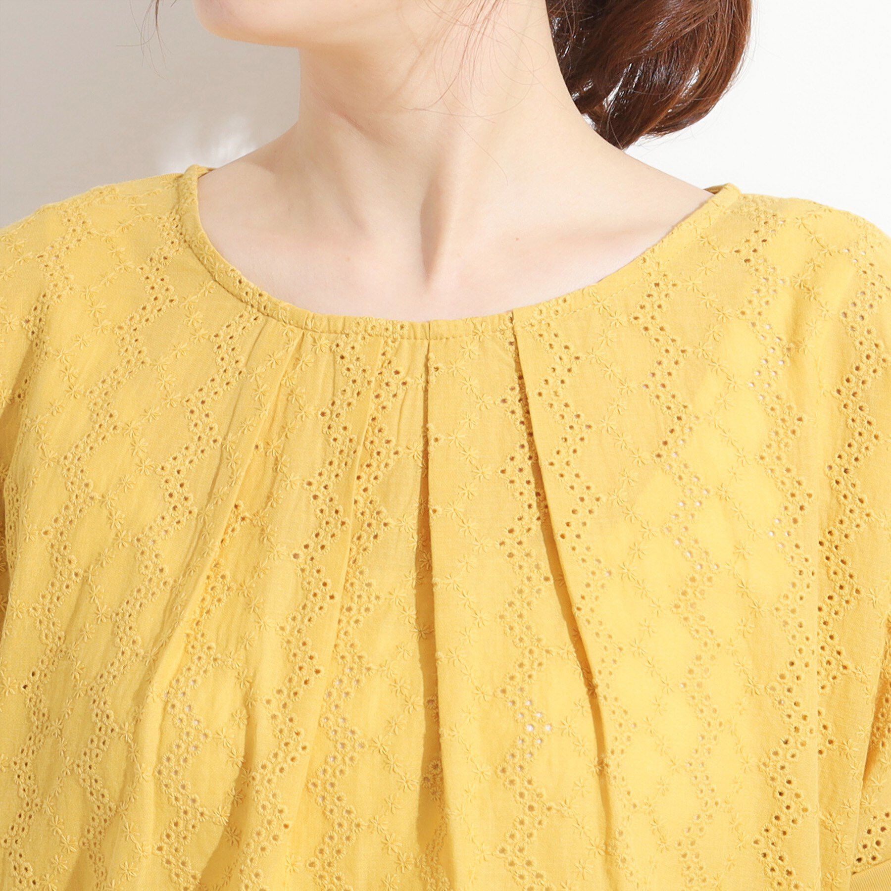 SHOO･LA･RUE「【S-LL】大人の上品な甘さ 刺繍レース切り替えトップス」|Tシャツ・カットソー|