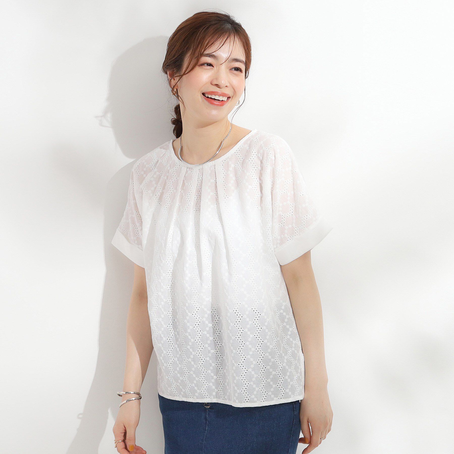 SHOO･LA･RUE「【S-LL】大人の上品な甘さ 刺繍レース切り替えトップス」|Tシャツ・カットソー|