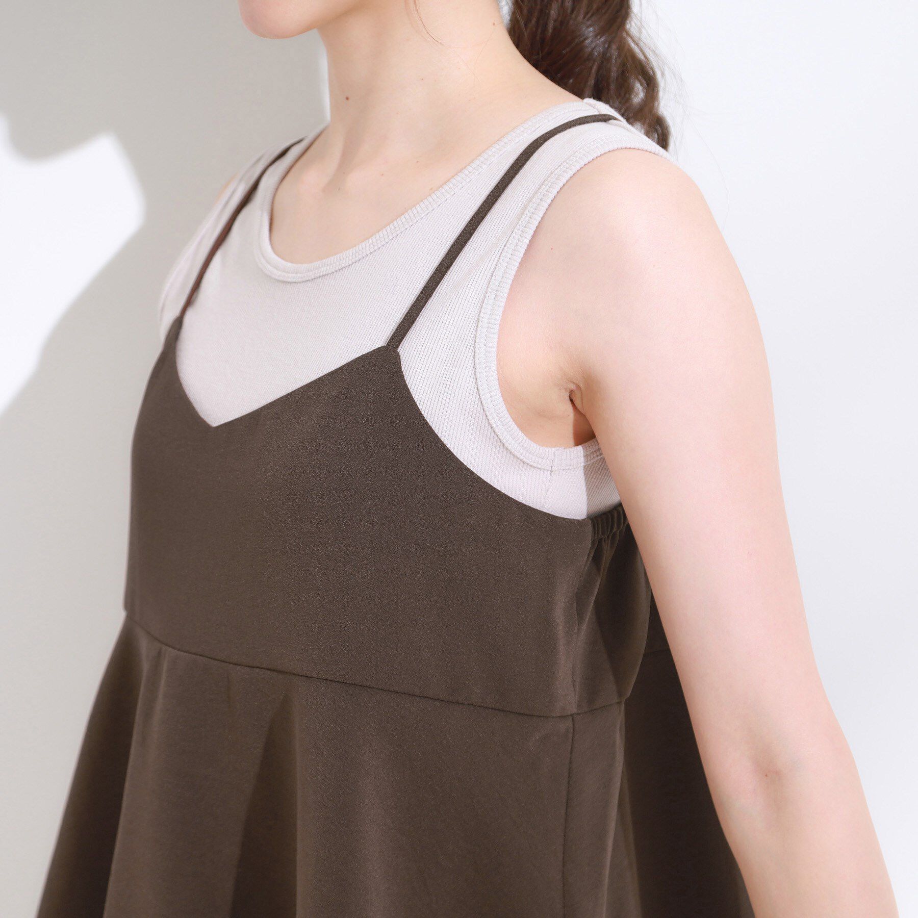 SHOO･LA･RUE「【S-LL/セットアップ可/ひんやり】女性らしさ溢れる ティアードキャミソール」|キャミソール|