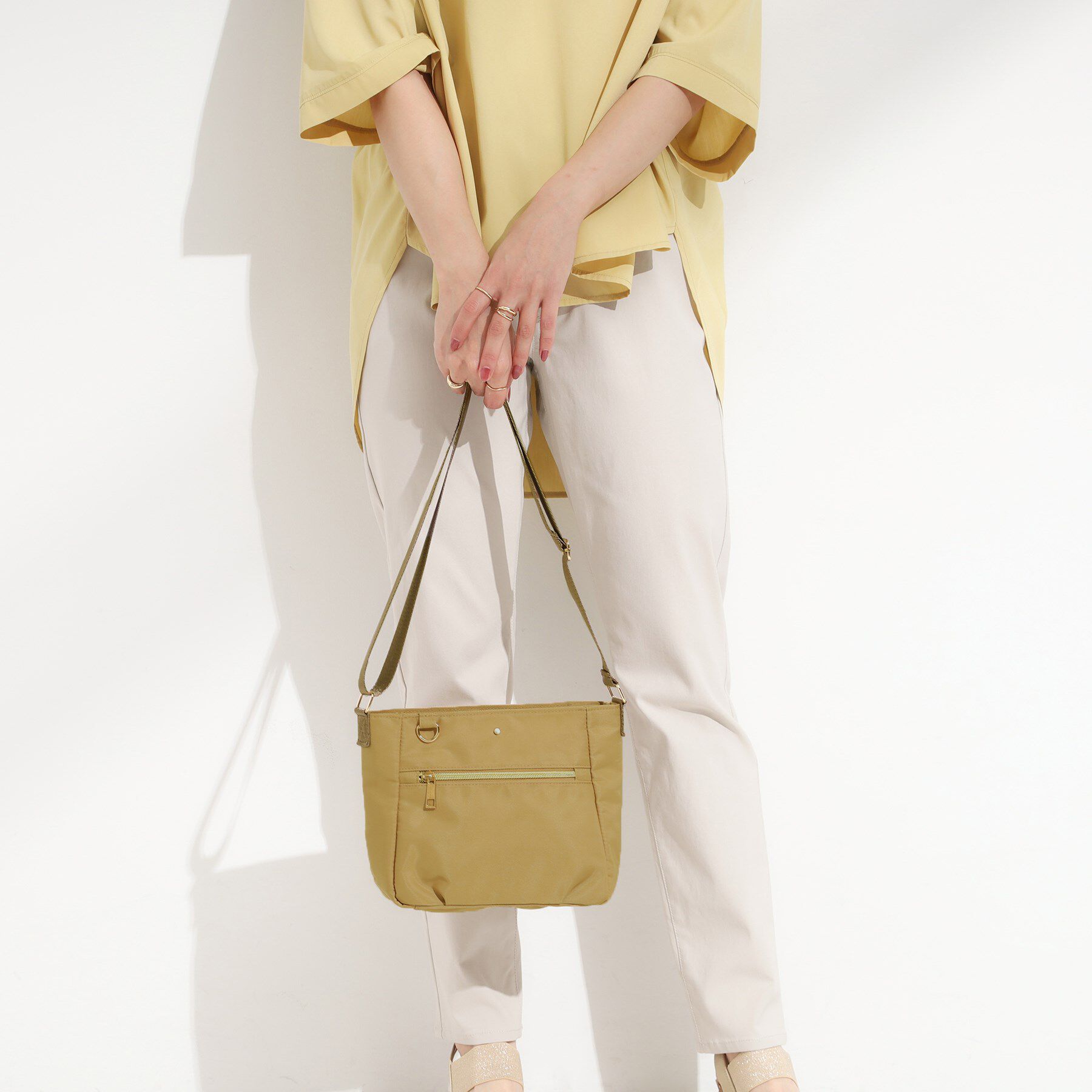 SHOO･LA･RUE「【撥水】フロントファスナーポケットショルダー」|ショルダー・メッセンジャー|