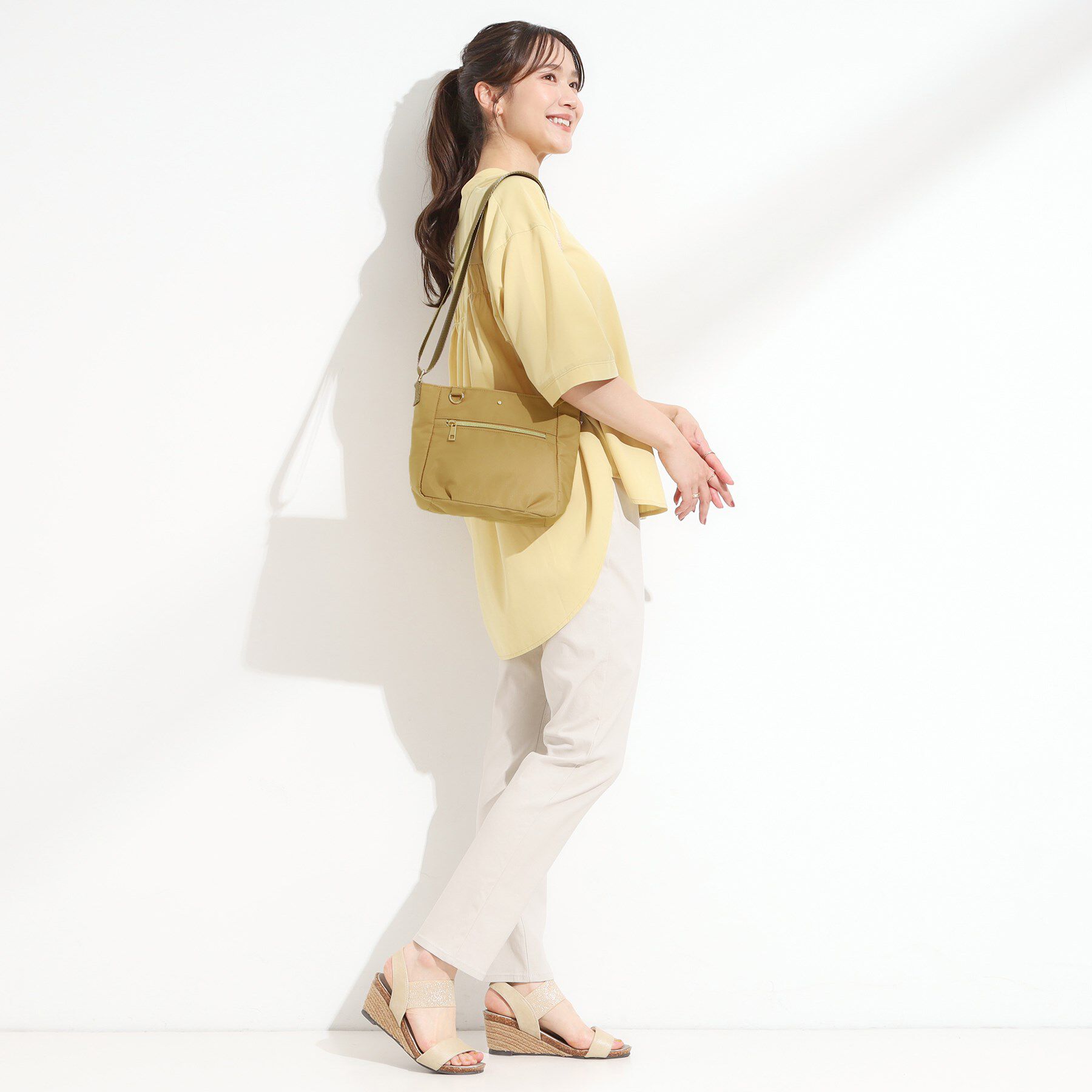 SHOO･LA･RUE「【撥水】フロントファスナーポケットショルダー」|ショルダー・メッセンジャー|