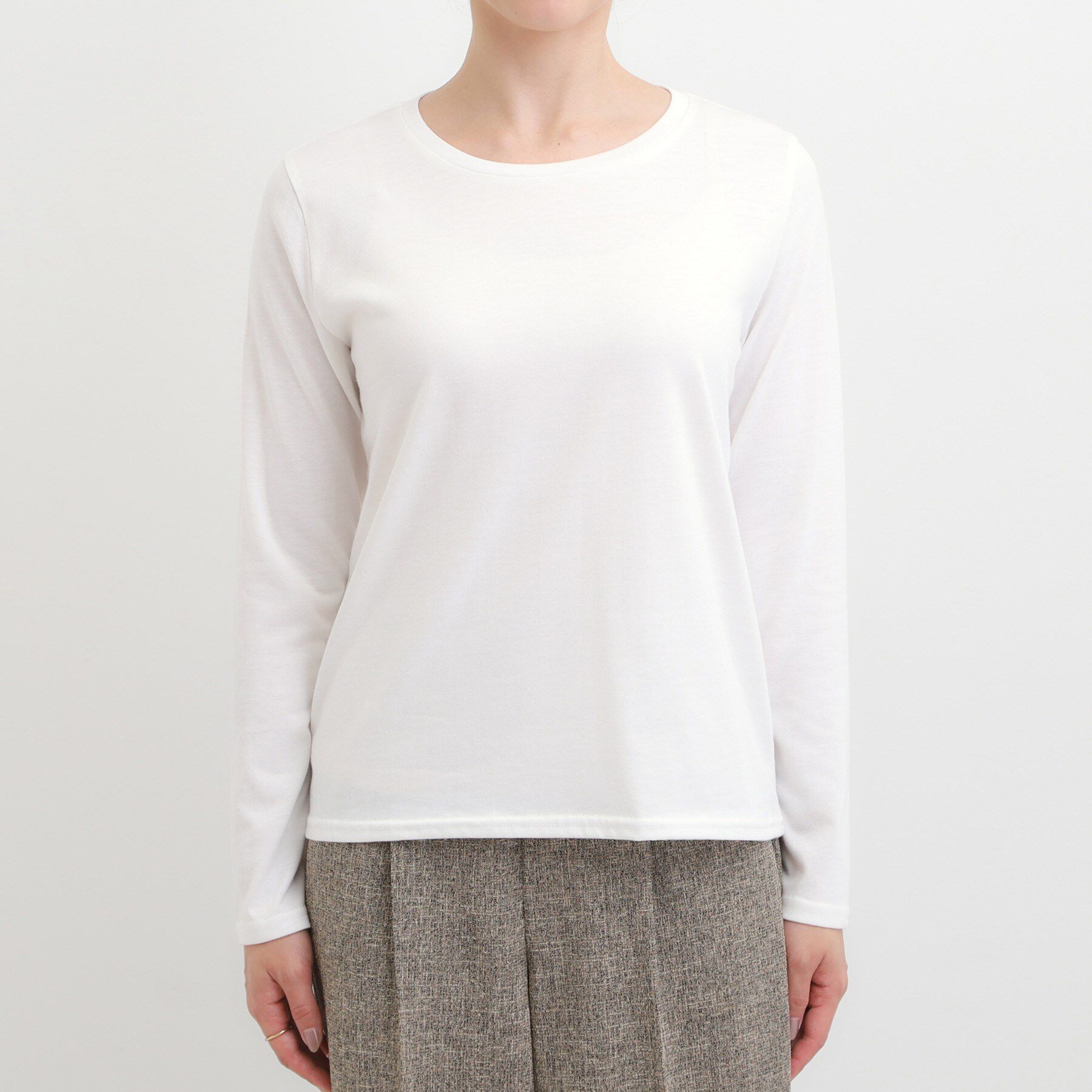 SHOO･LA･RUE「【2点セット/S-LL】大人のフェミニンカジュアルに ラメシャギーニットベスト+ロンT」|ニット・セーター|