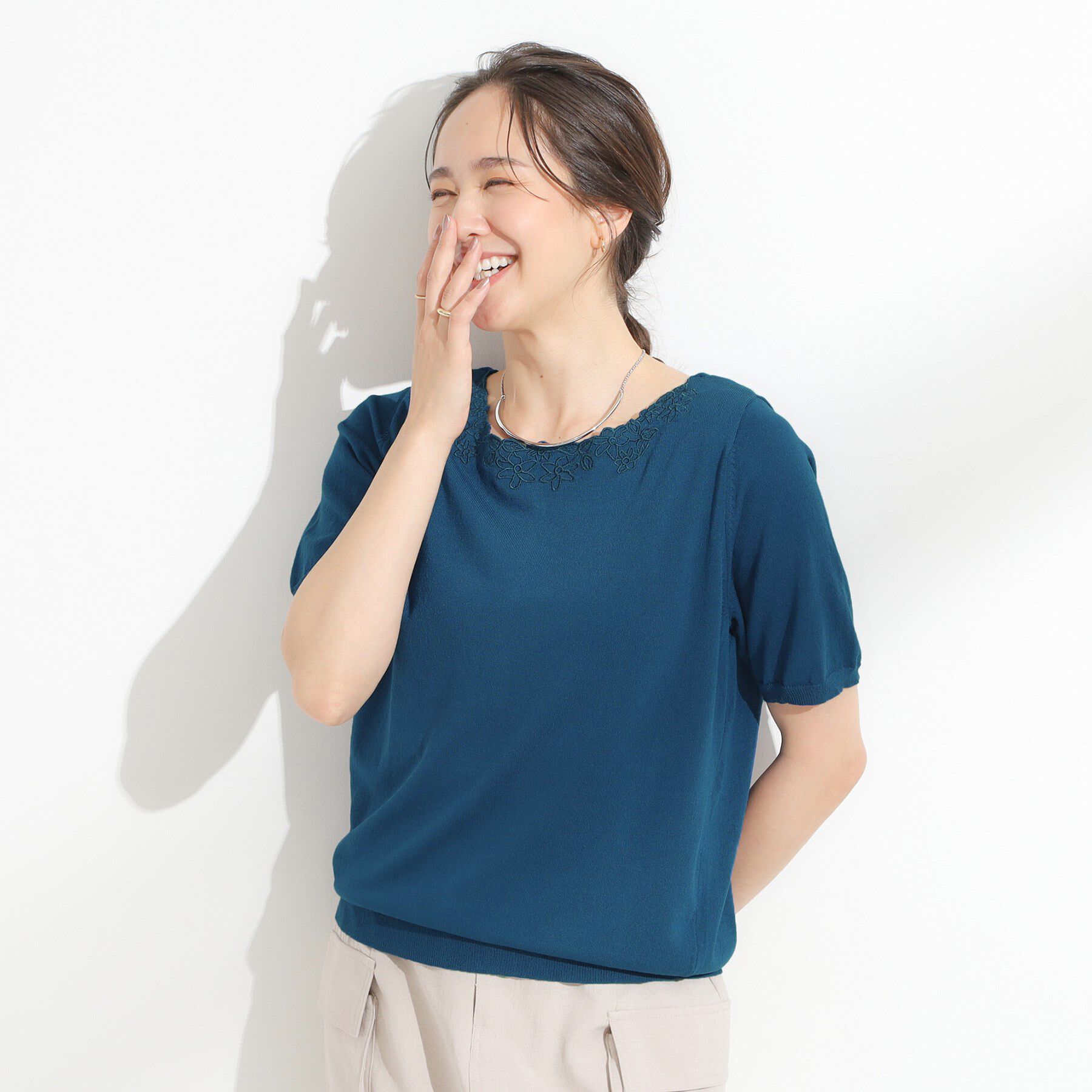 SHOO･LA･RUE「【洗える/S-LL/前後2WAY】きれい見え 刺繍ニットカーディガン」|カーディガン|