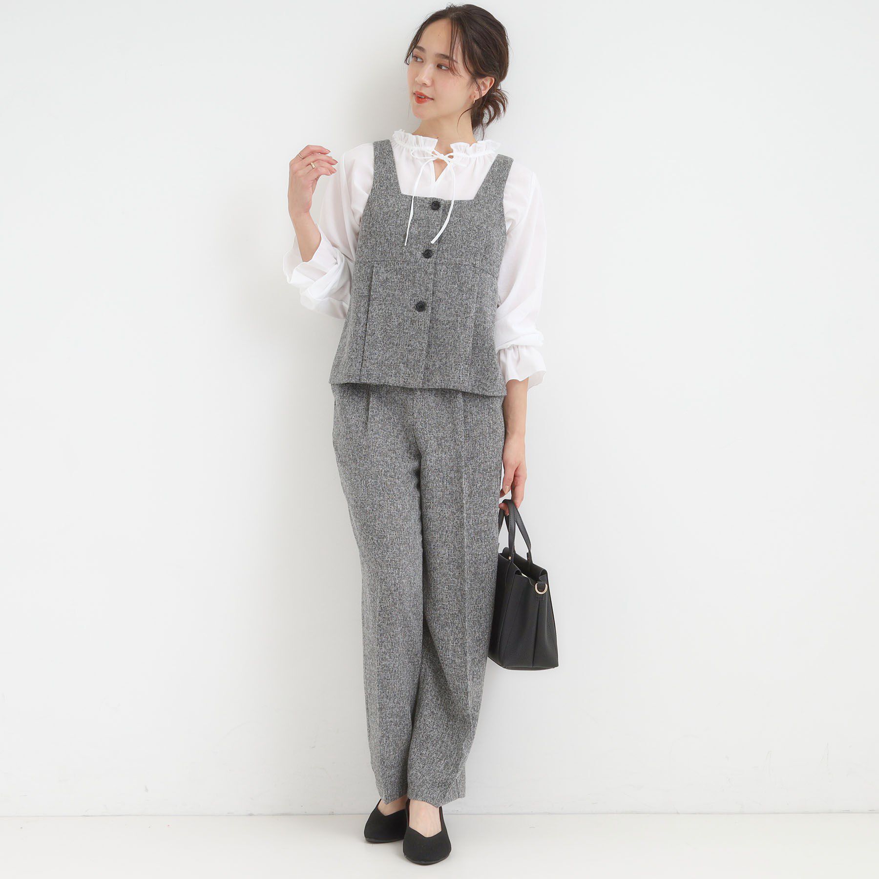 SHOO･LA･RUE「【S-LL/洗濯後しわになりにくい/吸水速乾/UV】大人フェミニンな装いに 襟フリルブラウス」|シャツ・ブラウス|