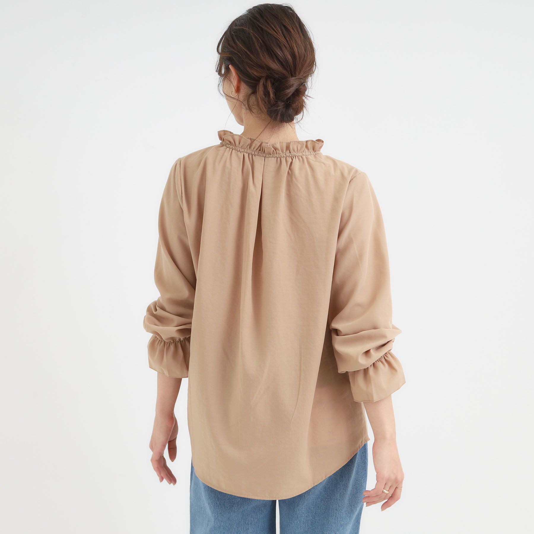 SHOO･LA･RUE「【S-LL/洗濯後しわになりにくい/吸水速乾/UV】大人フェミニンな装いに 襟フリルブラウス」|シャツ・ブラウス|