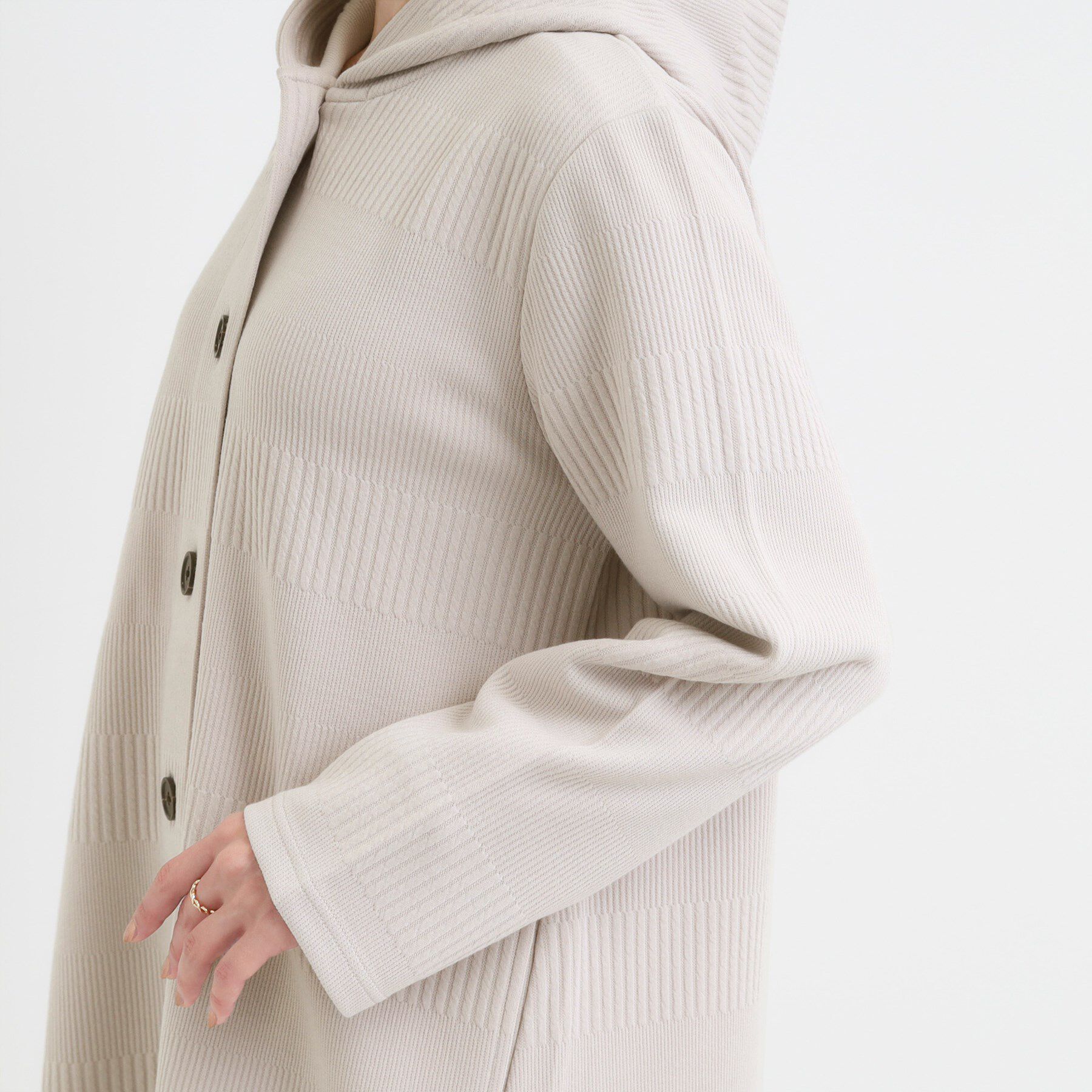 SHOO･LA･RUE「【高レビュー/春まで着られる】体型をカバーしながらスマートに魅せる ラインジャカードコーディガン」|カーディガン|