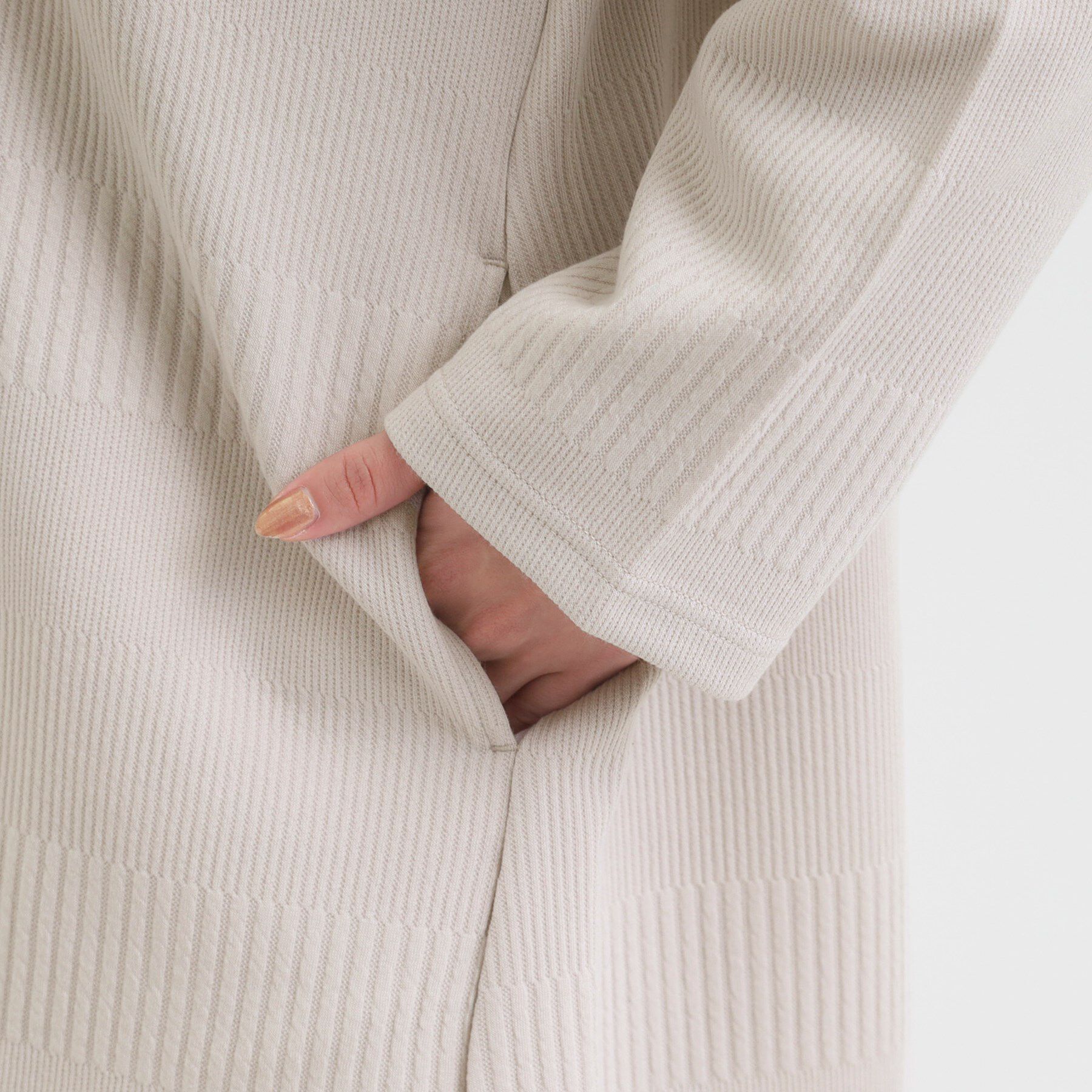 SHOO･LA･RUE「【高レビュー/春まで着られる】体型をカバーしながらスマートに魅せる ラインジャカードコーディガン」|カーディガン|