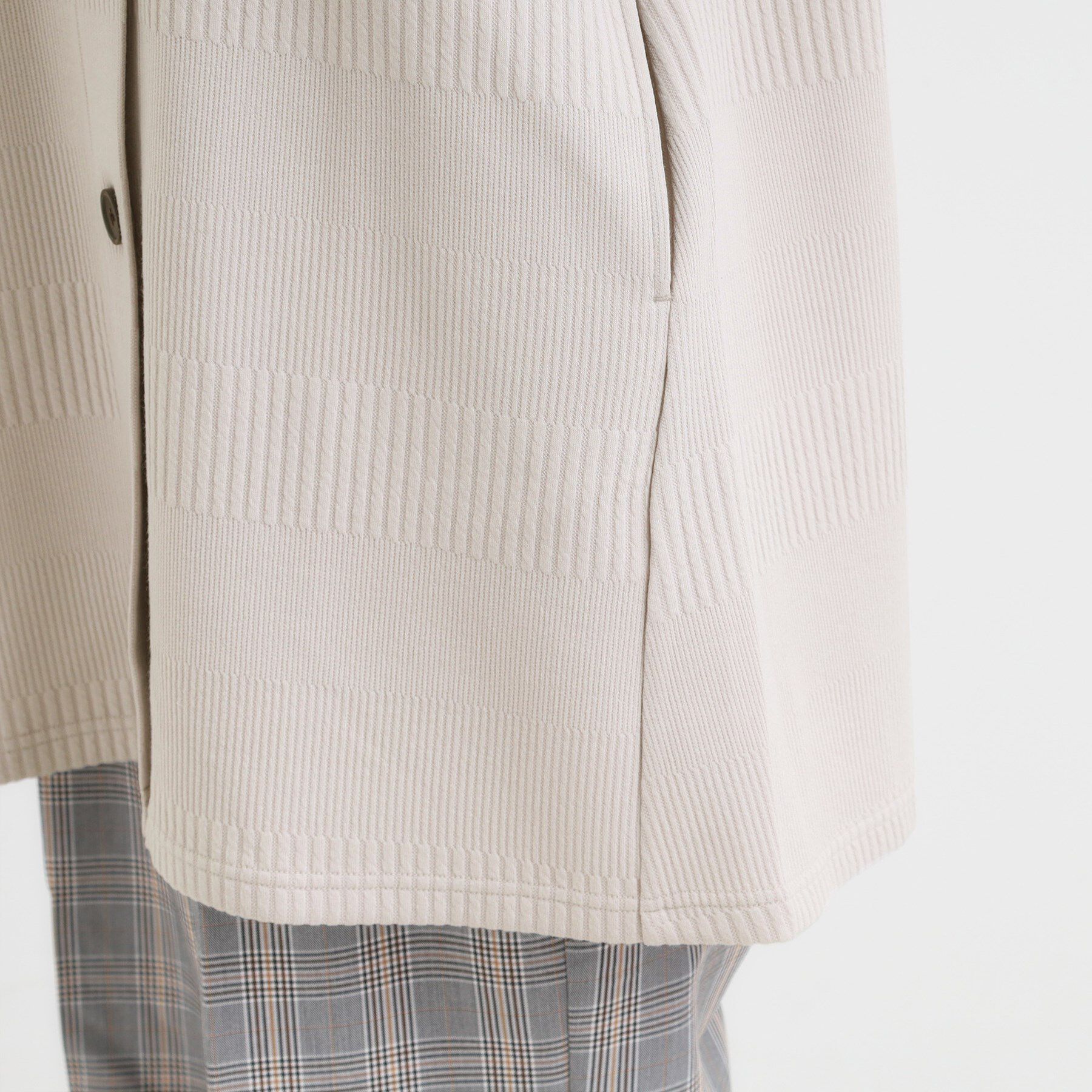 SHOO･LA･RUE「【高レビュー/春まで着られる】体型をカバーしながらスマートに魅せる ラインジャカードコーディガン」|カーディガン|