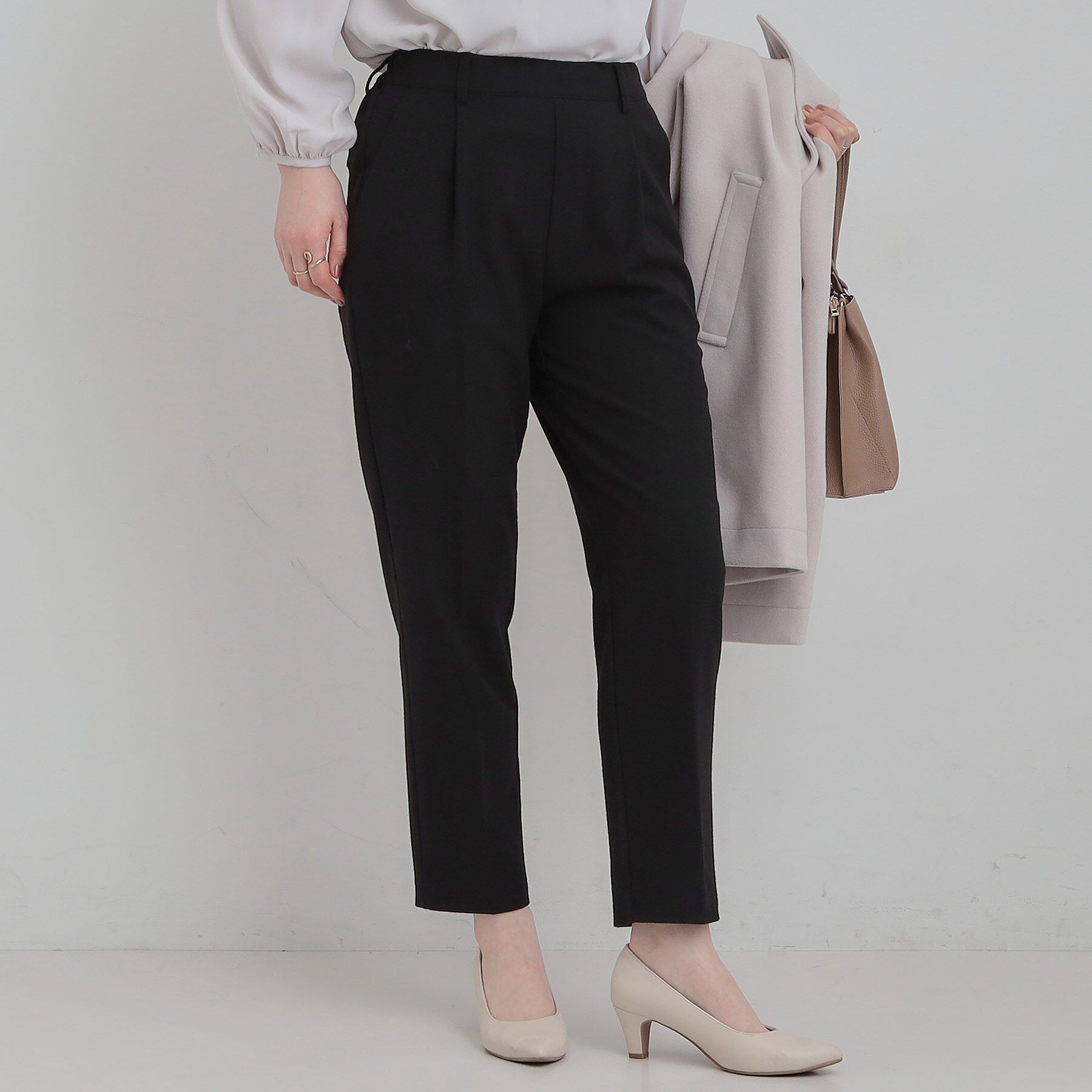 SHOO･LA･RUE「【洗濯機可/S-LL】美脚見え あったか裏起毛 テーパードパンツ」|その他|ブラック(019)