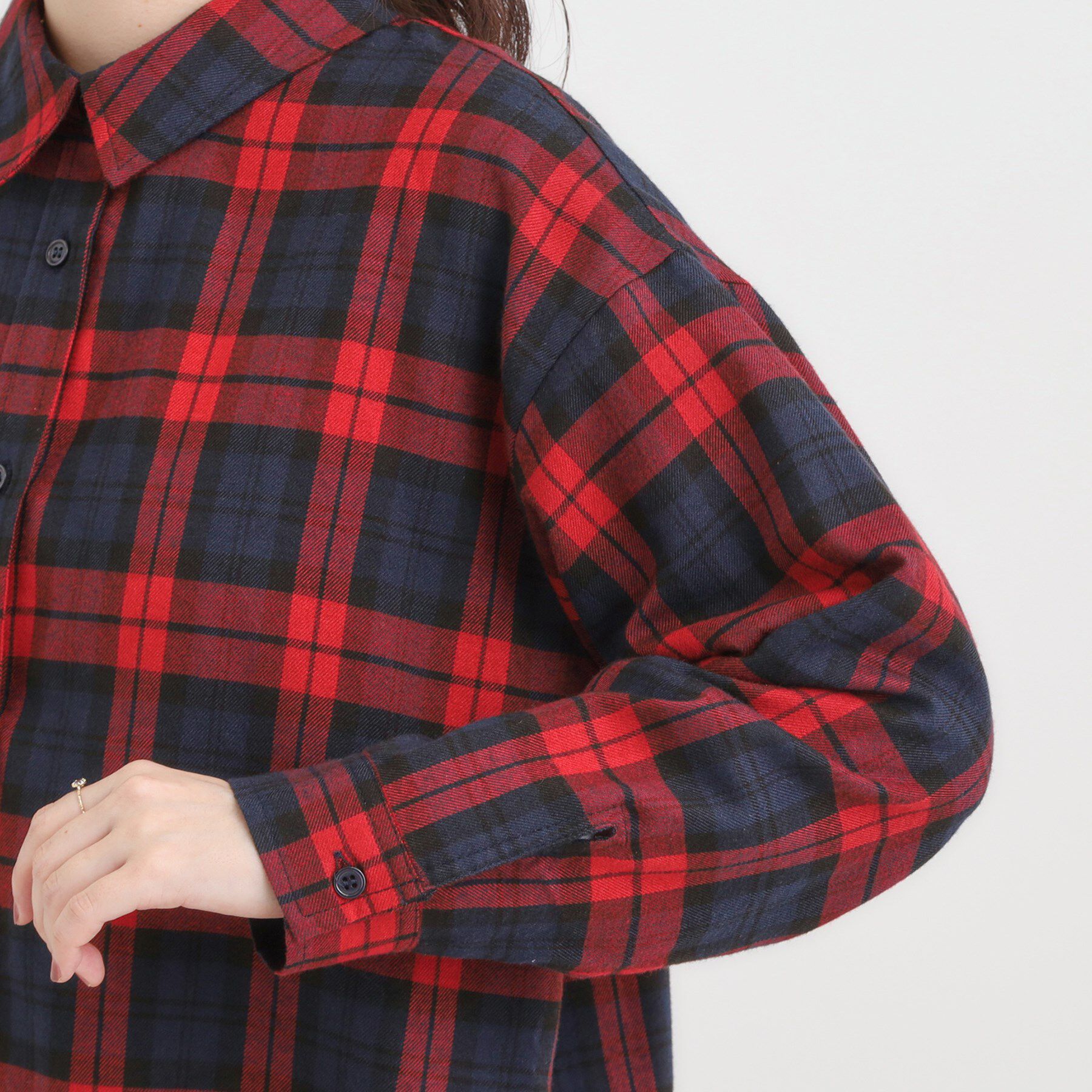 SHOO･LA･RUE「【S-LL】柔らかさが癖になる 起毛コットン オーバーサイズシャツ」|シャツ・ブラウス|