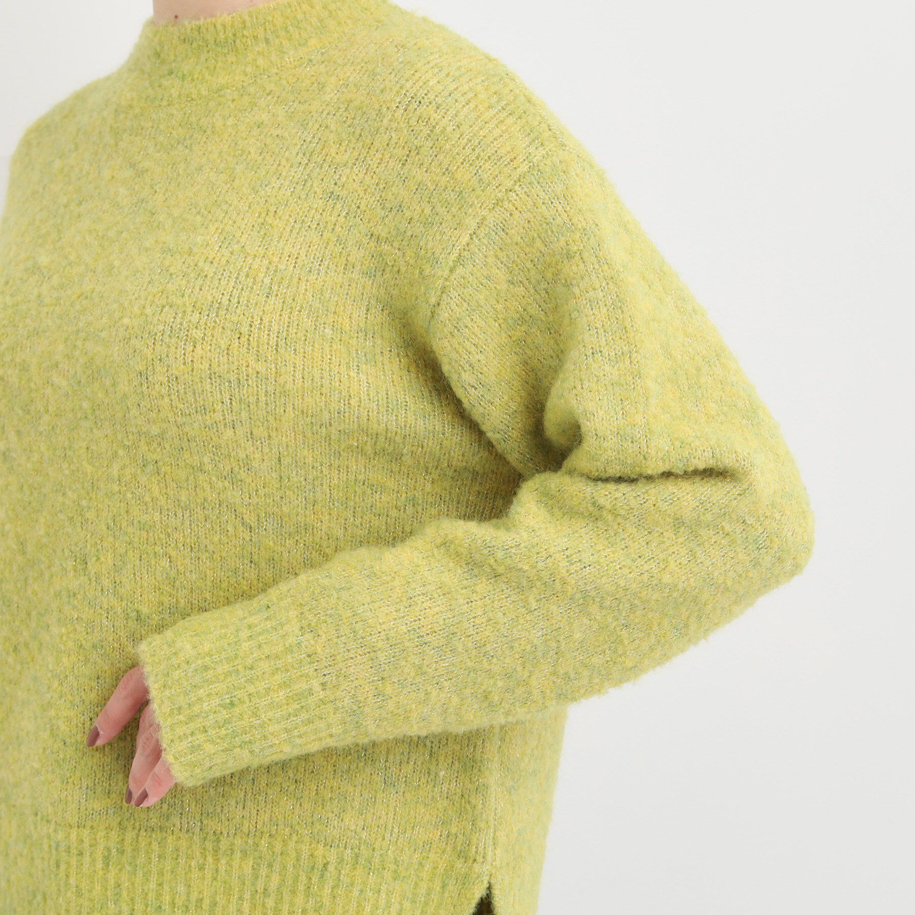 SHOO･LA･RUE「【S-LL】ほんのりラメで華やか ふわふわハイネックニット」|ニット・セーター|