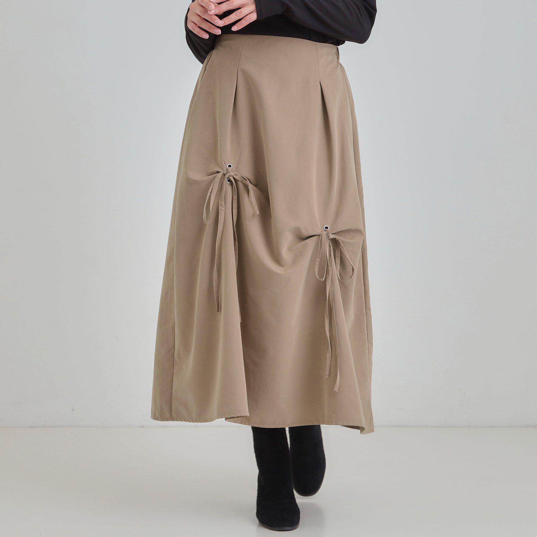 SHOO･LA･RUE「リボンタック ピーチ起毛 フレアスカート」|スカート|ベージュ(052)