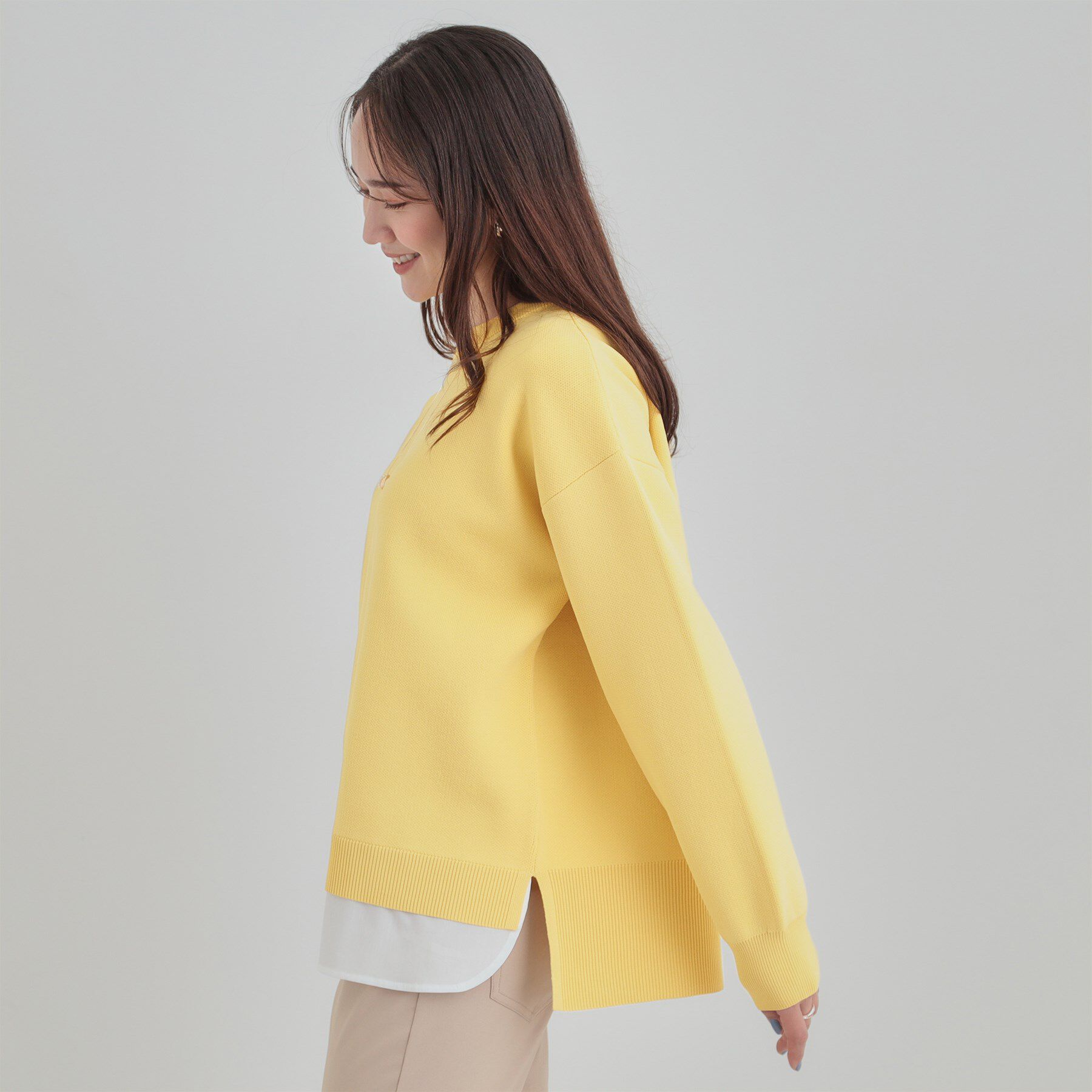 SHOO･LA･RUE「【洗濯機可/S-LL】さらに軽くなった スポンディッシュ裾フェイクトップス」|ニット・セーター|