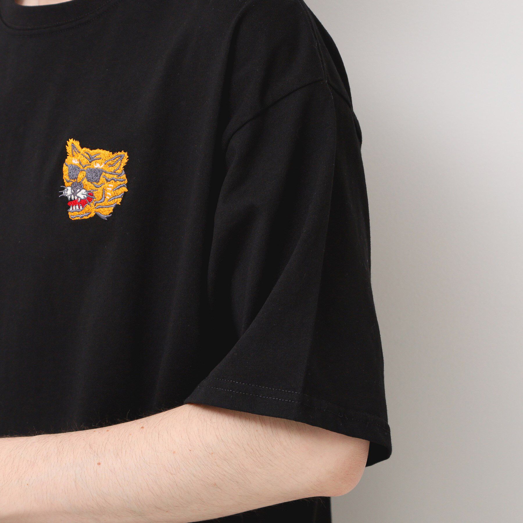 Dessin「【洗える】タイガーモチーフTシャツ」|Tシャツ・カットソー|