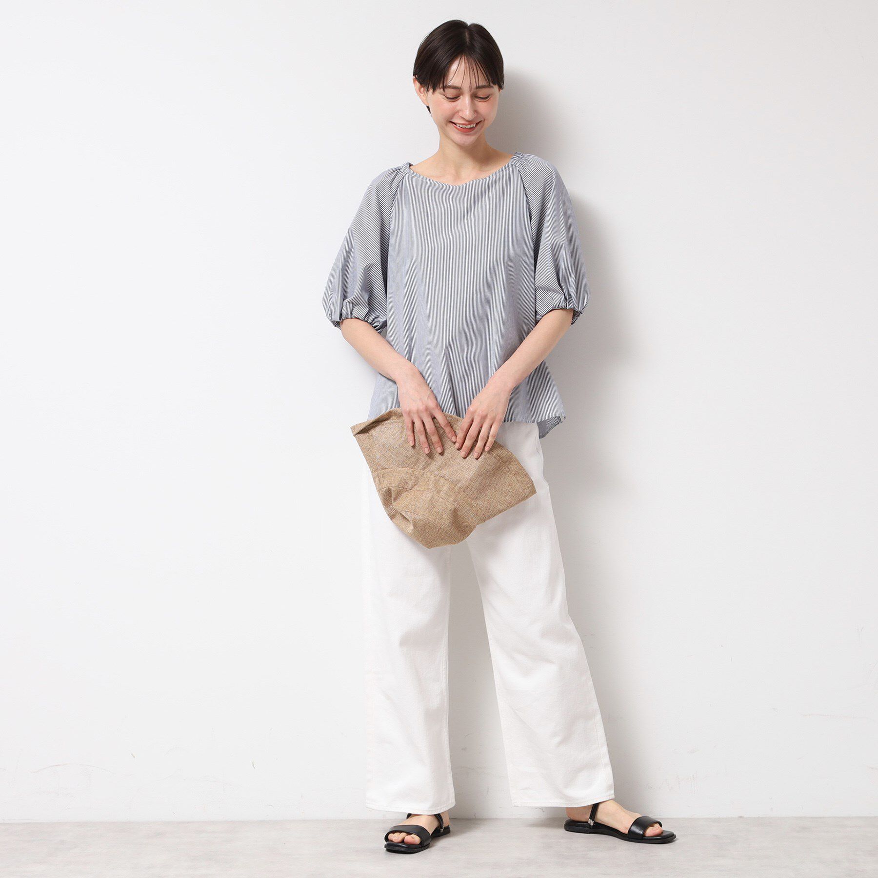 Dessin「【洗える】バッグギャザー入り五分袖ボリュームブラウス」|シャツ・ブラウス|