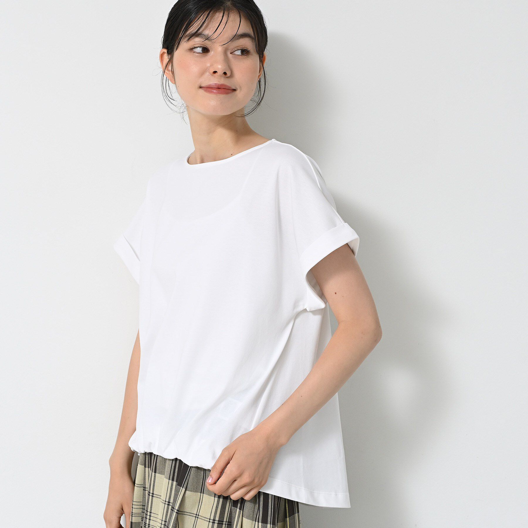 Dessin「【二の腕カバー／UVカット】ロールアップスリーブ裾ギャザーカットソー」|Tシャツ・カットソー|ホワイト(001)