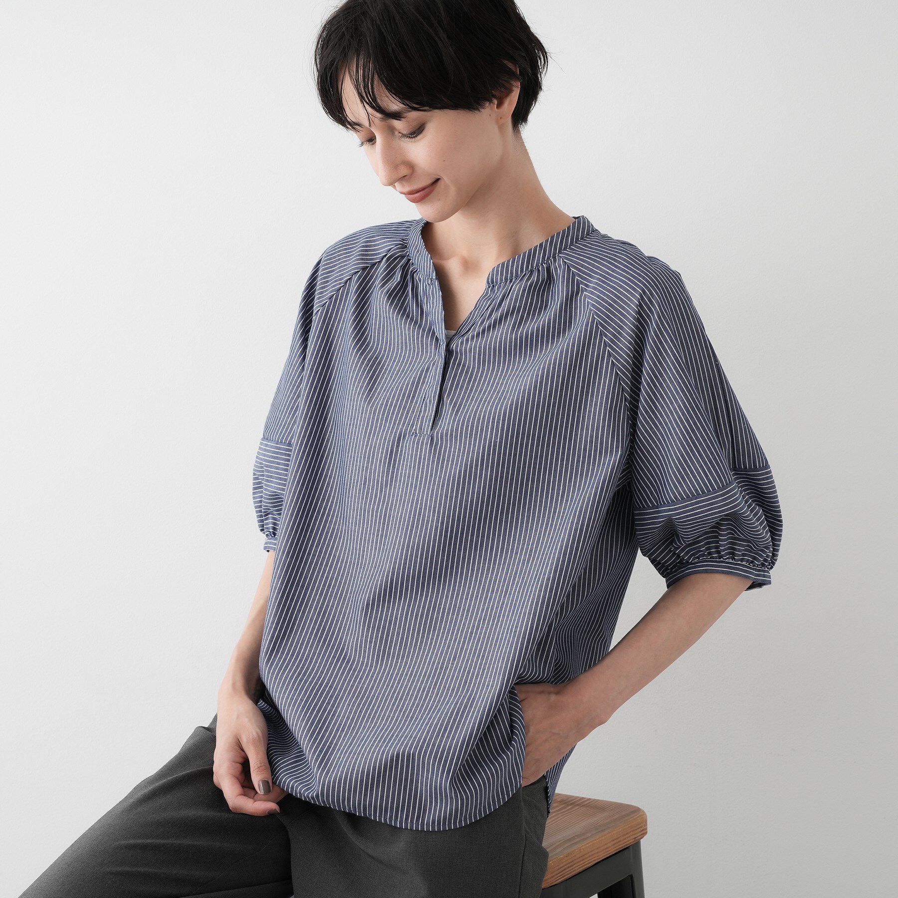 Dessin「【洗える/五分袖】ランタンスリーブスキッパーネックブラウス」|シャツ・ブラウス|ネイビー(394)