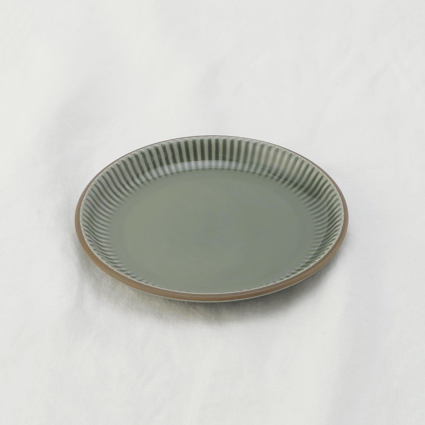 212 KITCHEN STORE「サザンバレー ファームグリーン 17.5cmプレート」|食器・キッチングッズ|