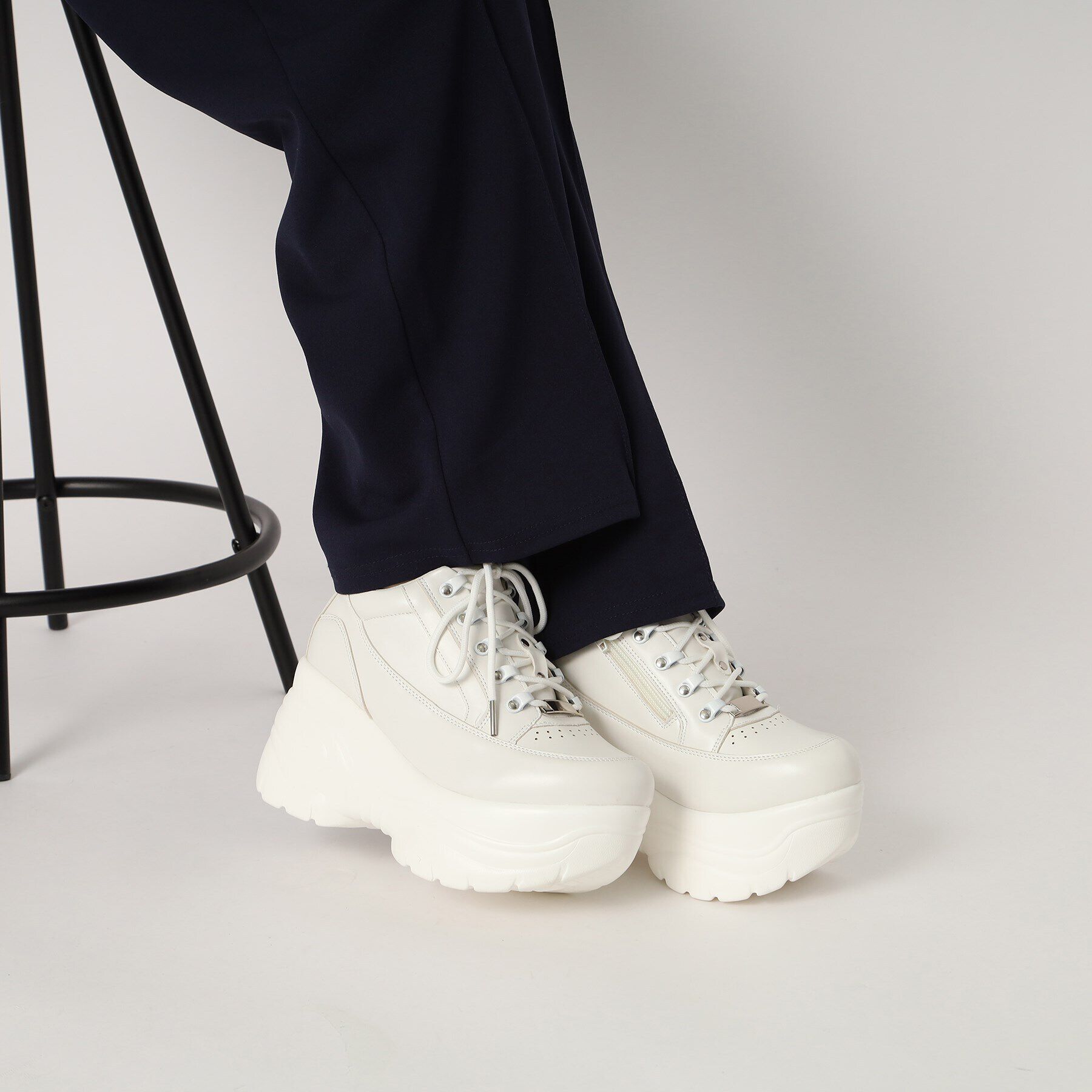 csT&P「＼脱ぎ履きしやすい／ファスナー付厚底スニーカー」|スニーカー|