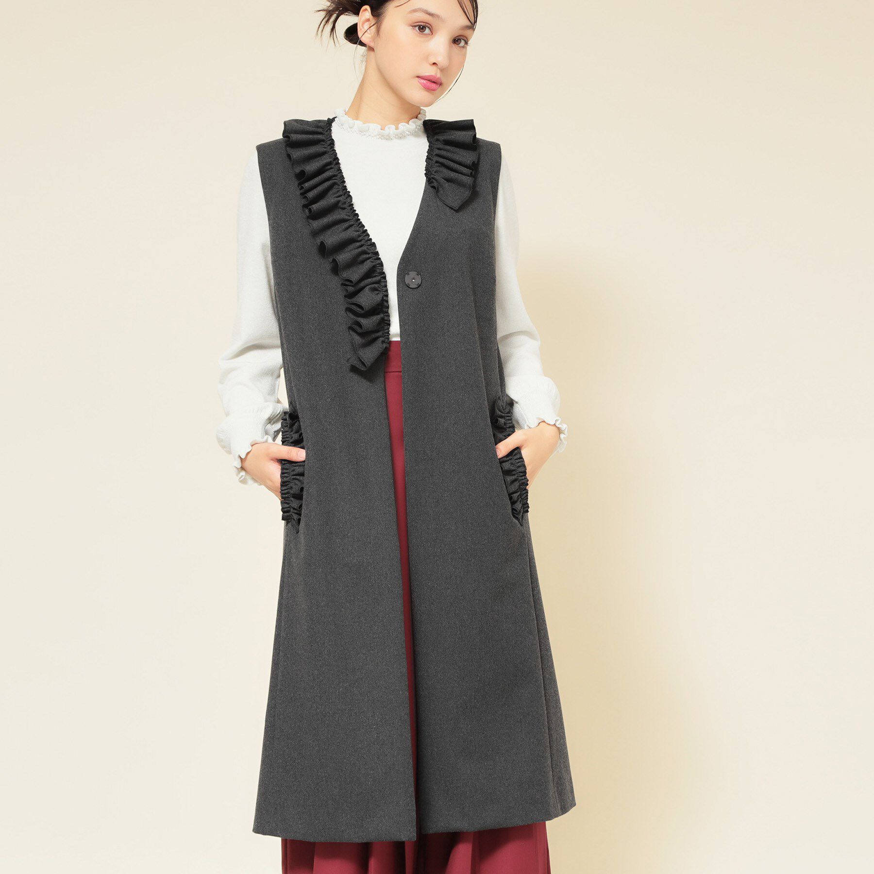 SunaUna「【COLLECTION LINE】フリルスリーブレスジレ」|ベスト・ジレ|グレー(015)