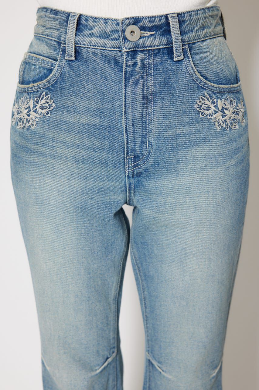 rienda「フラワー刺繍ブーツカットデニムパンツ」|デニム|