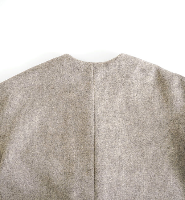 オオカミとフクロウ「オオカミと新しい朝と灯りと&ldquo;がいとう&rdquo;」|ノーカラーコート|