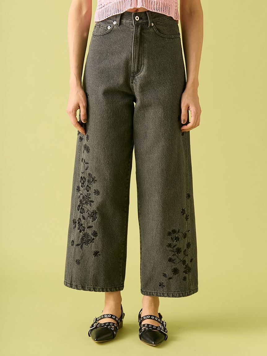 FURFUR「フラワー刺繍デニムパンツ」|デニム|