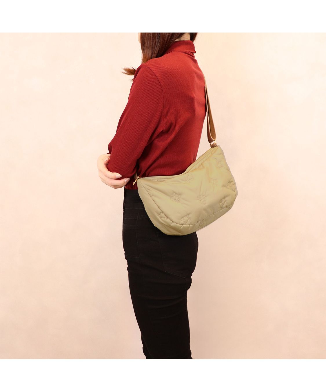 FEILER「ハイジ　ハーフムーンバッグ　HE-257318」|ショルダー・メッセンジャー|